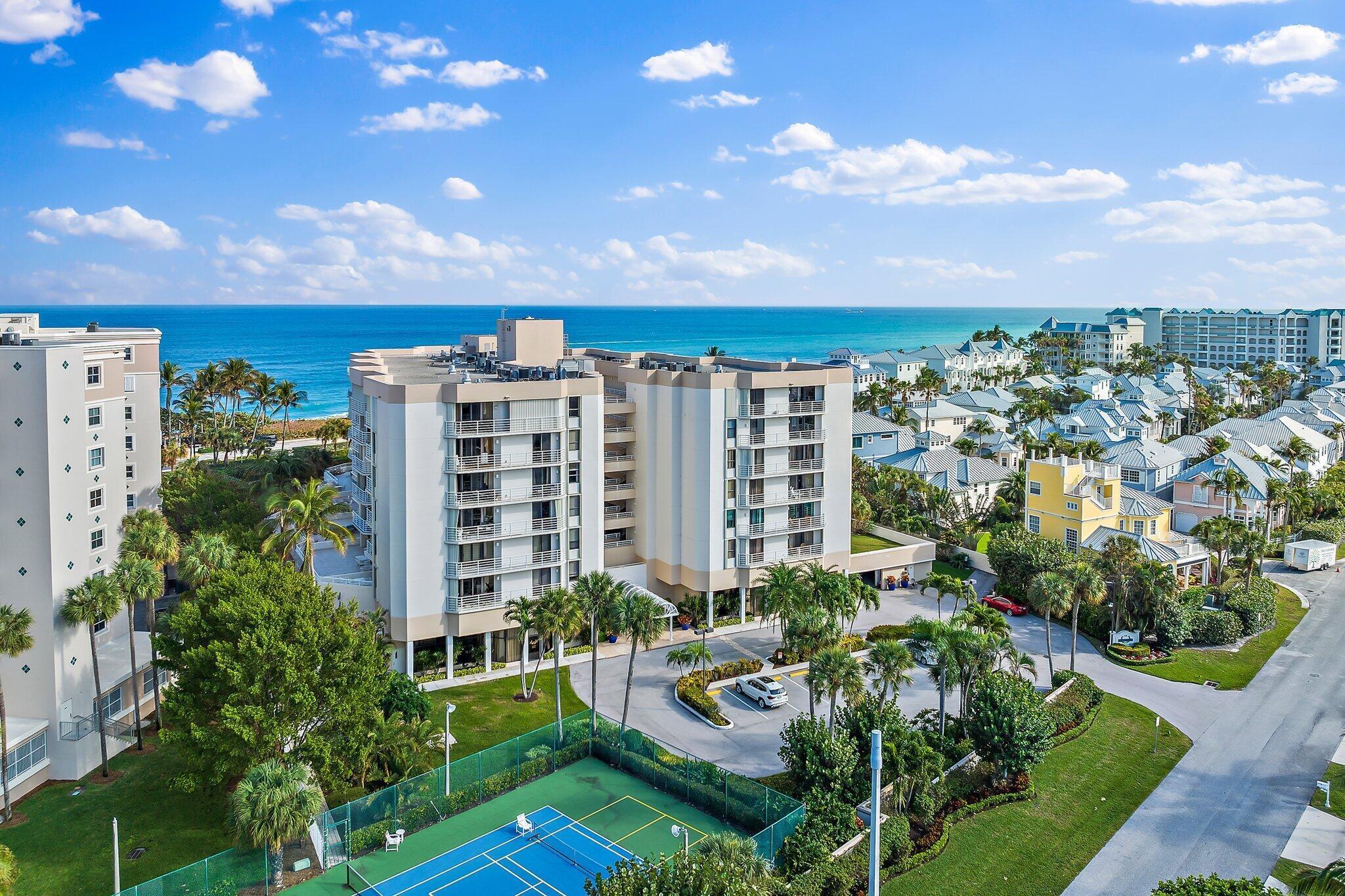 CORINTHIANS CONDO - Residential Lease