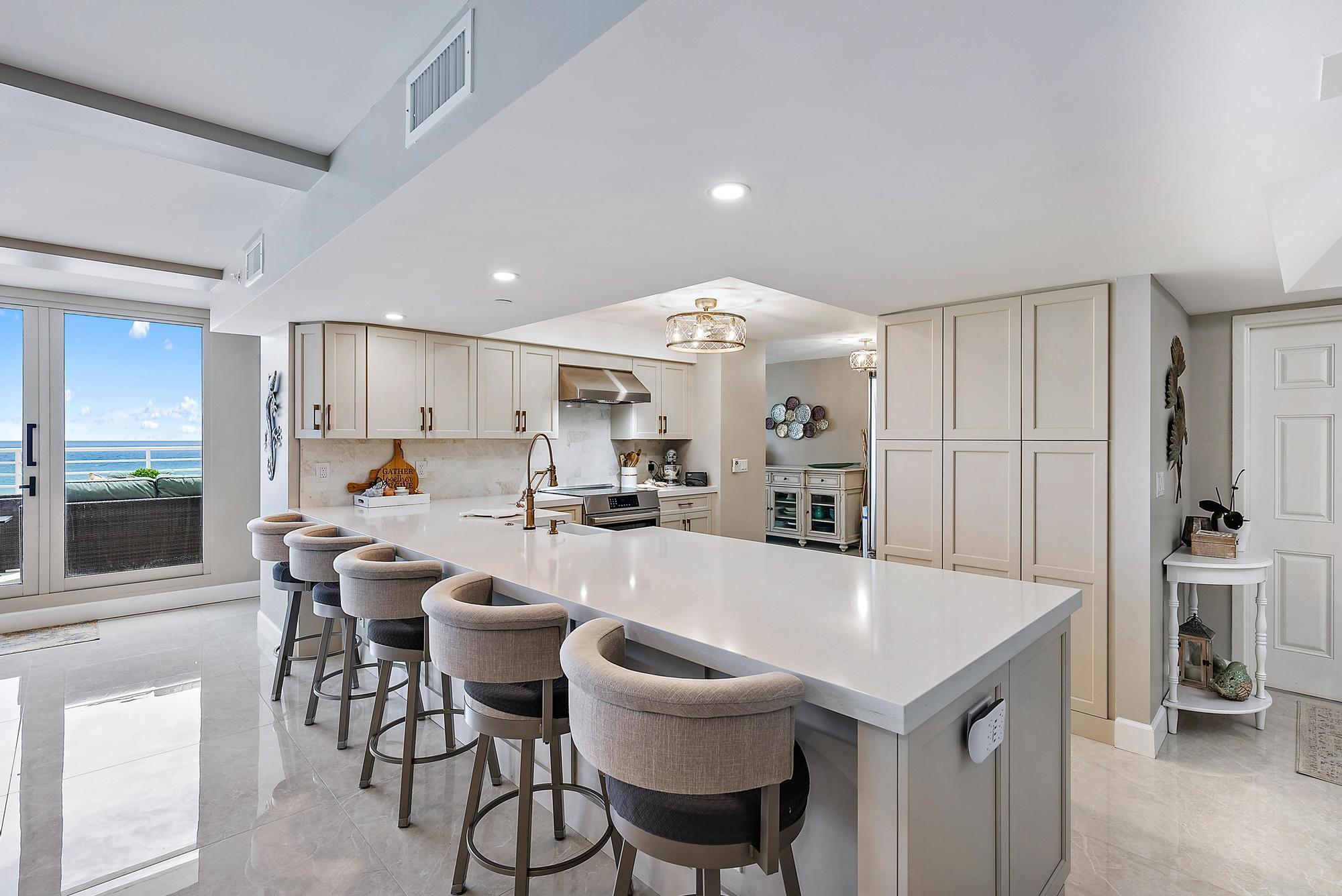 CORINTHIANS CONDO - Residential Lease
