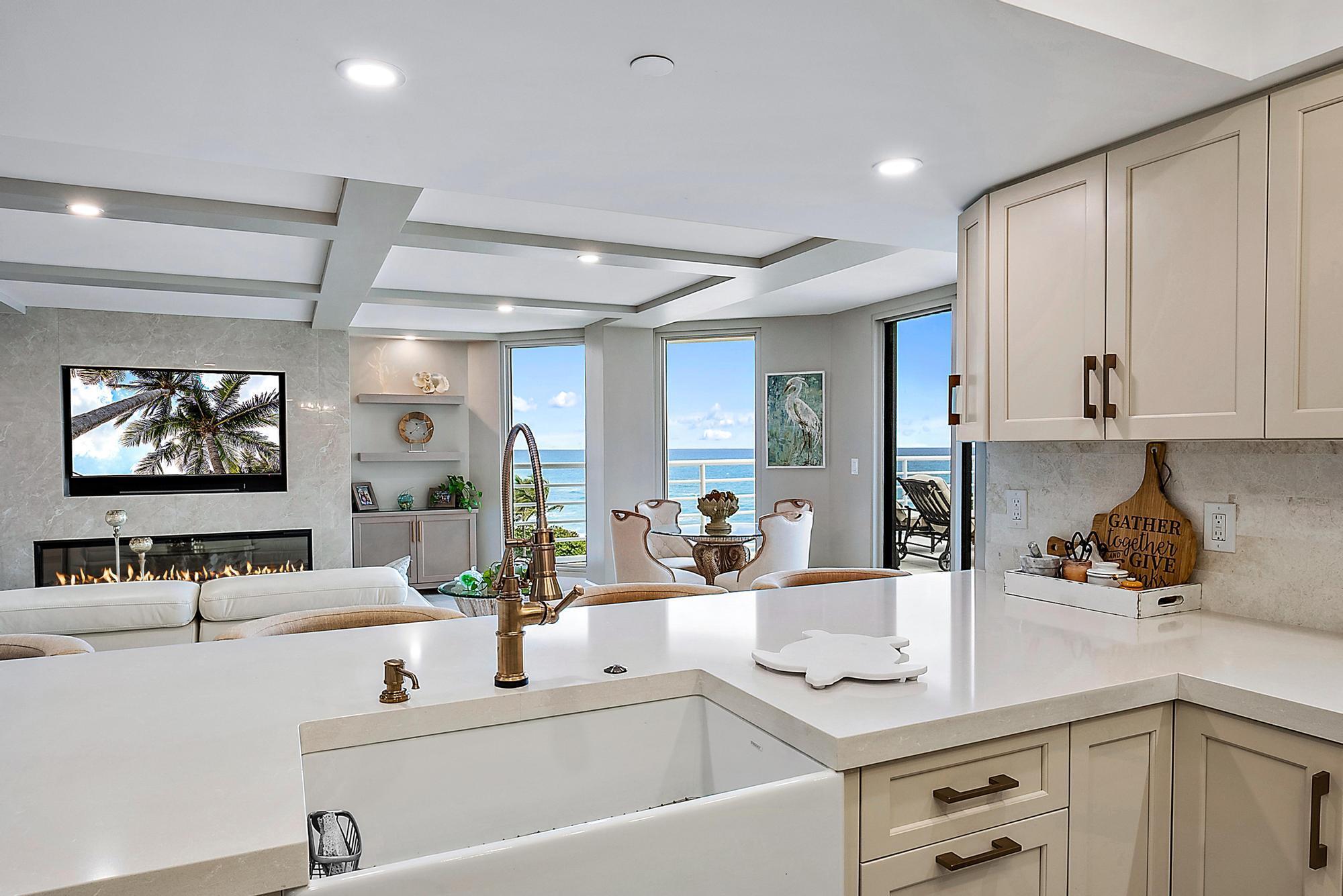 CORINTHIANS CONDO - Residential Lease