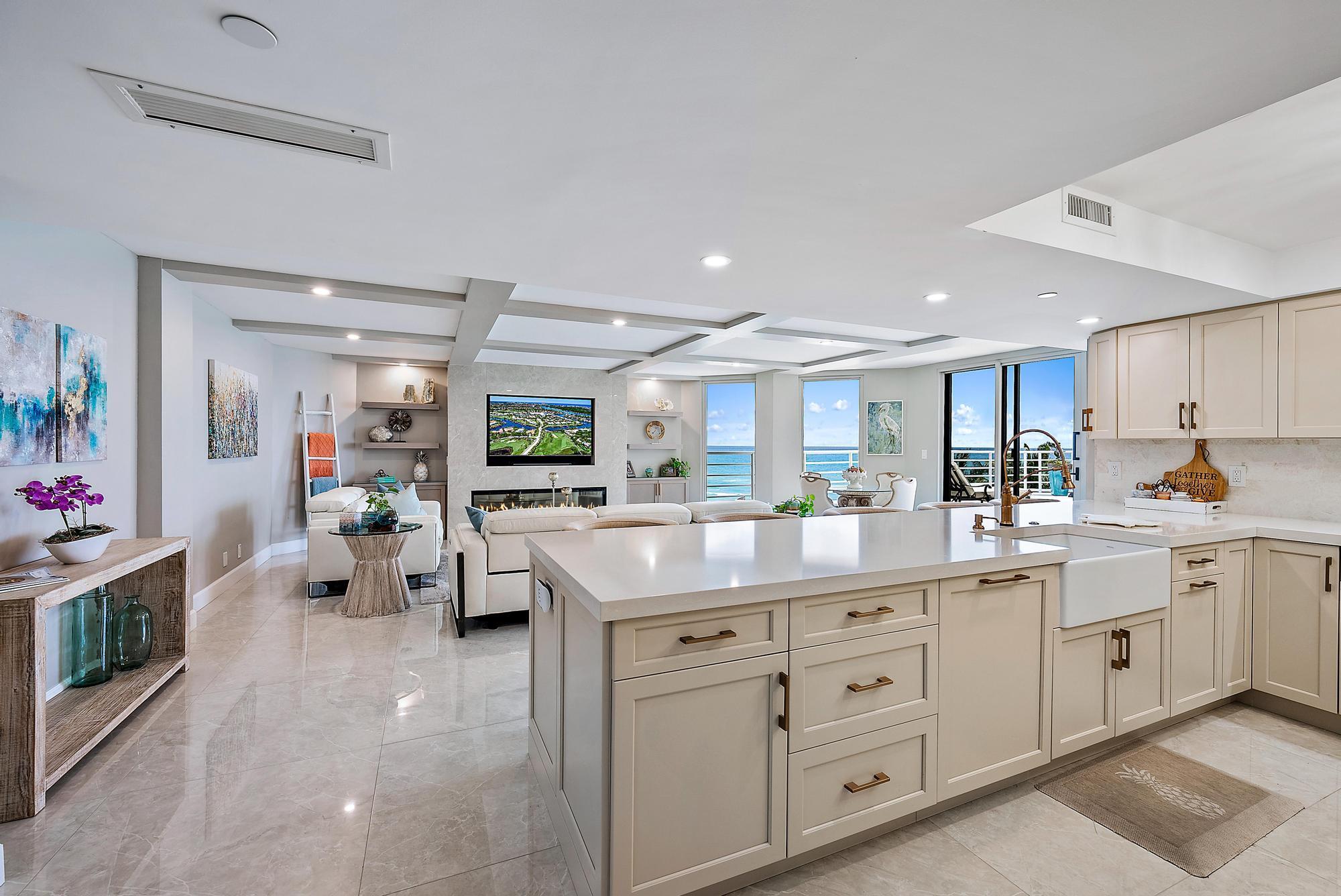 CORINTHIANS CONDO - Residential Lease