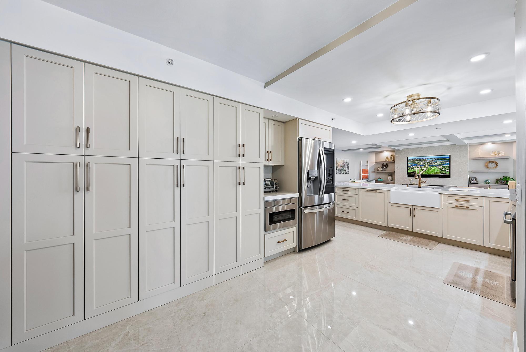 CORINTHIANS CONDO - Residential Lease