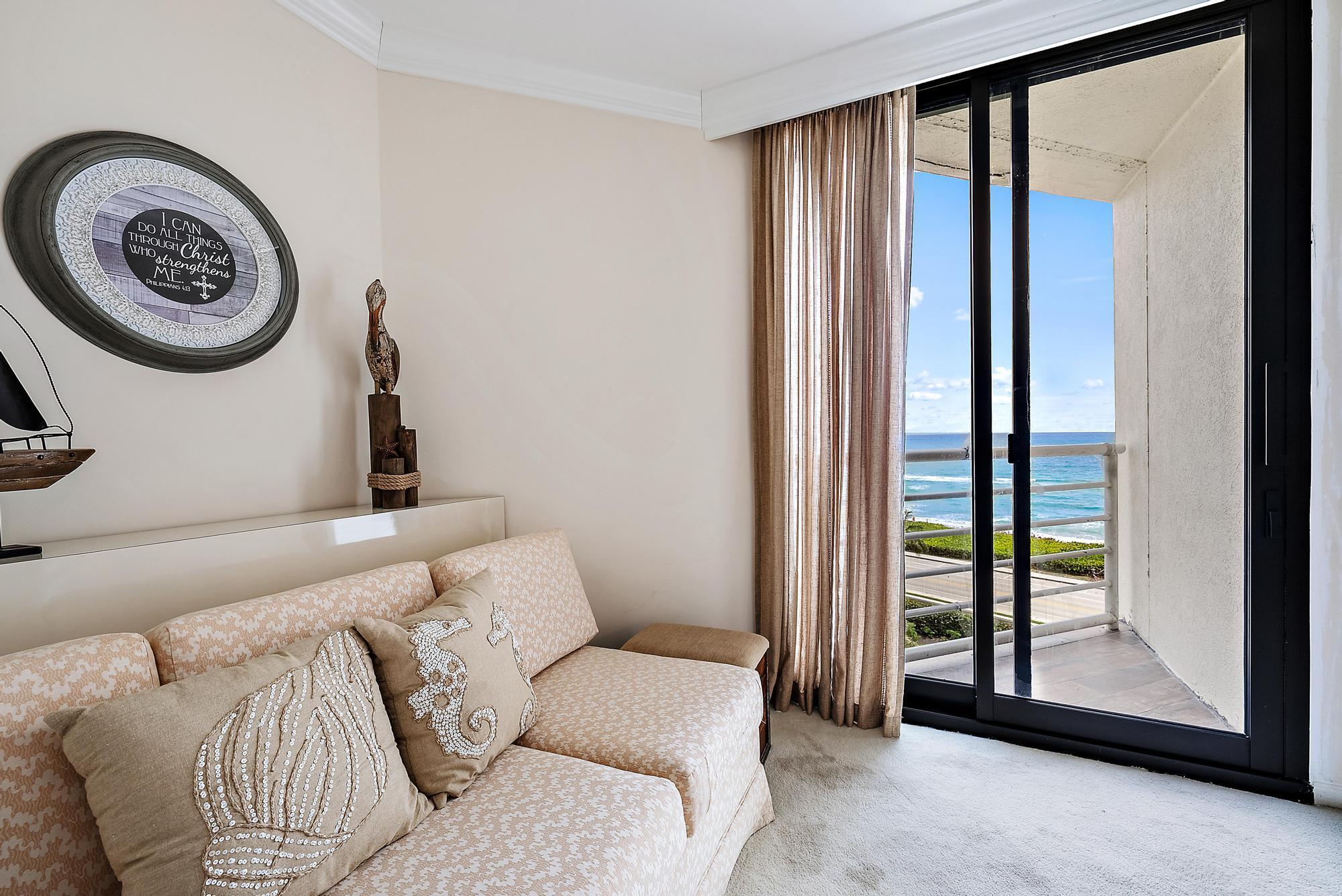 CORINTHIANS CONDO - Residential Lease