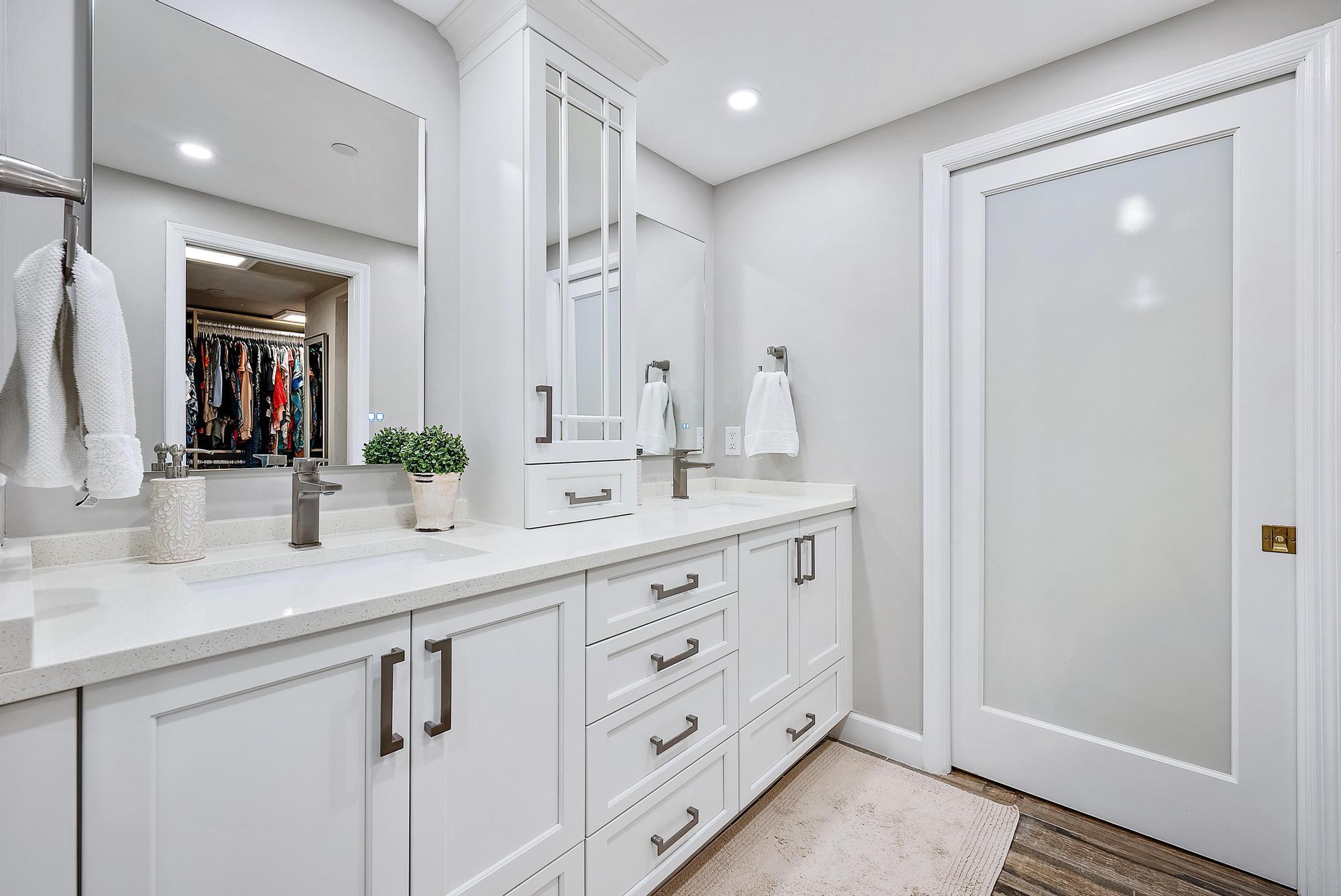 CORINTHIANS CONDO - Residential Lease