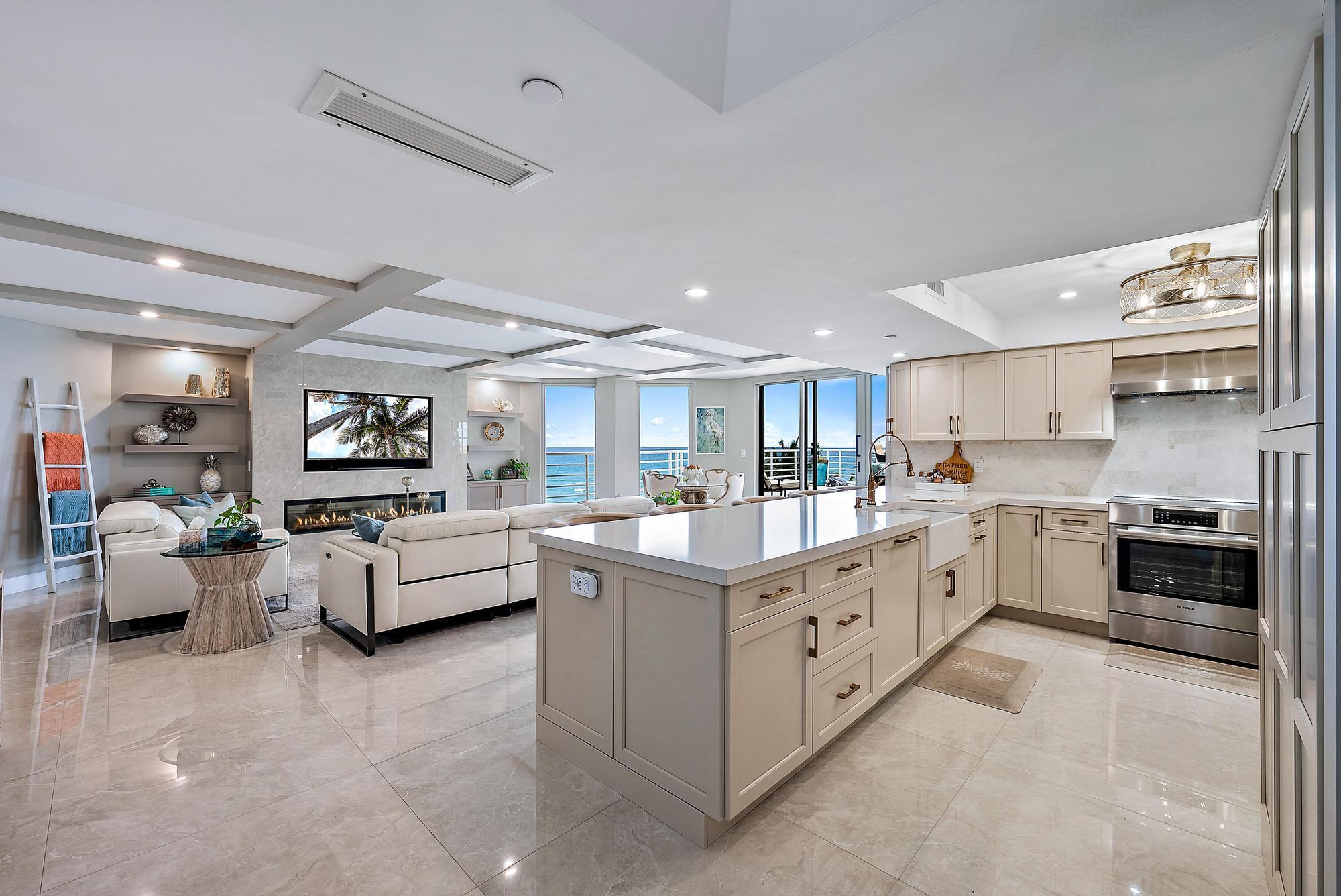 CORINTHIANS CONDO - Residential Lease