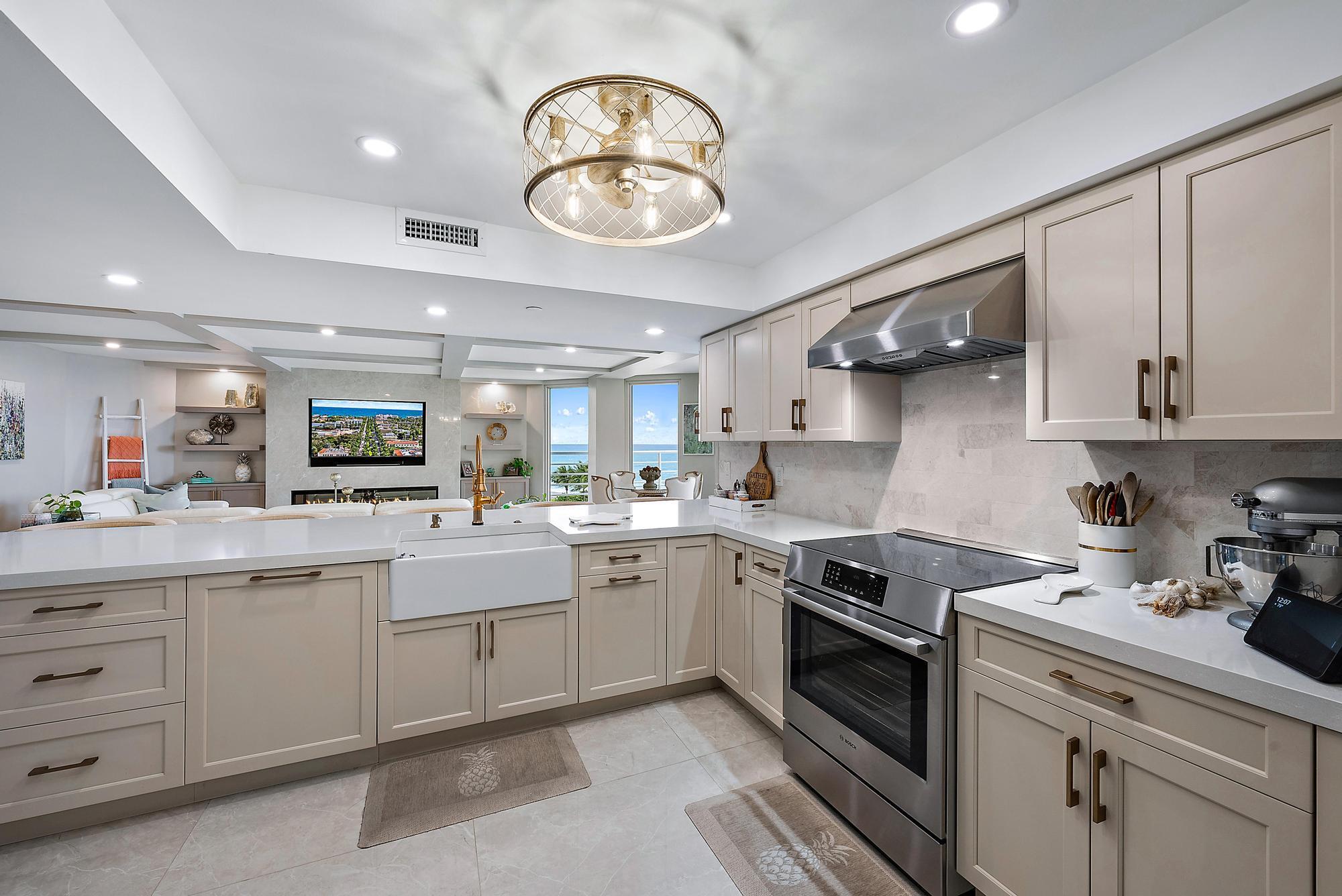 CORINTHIANS CONDO - Residential Lease
