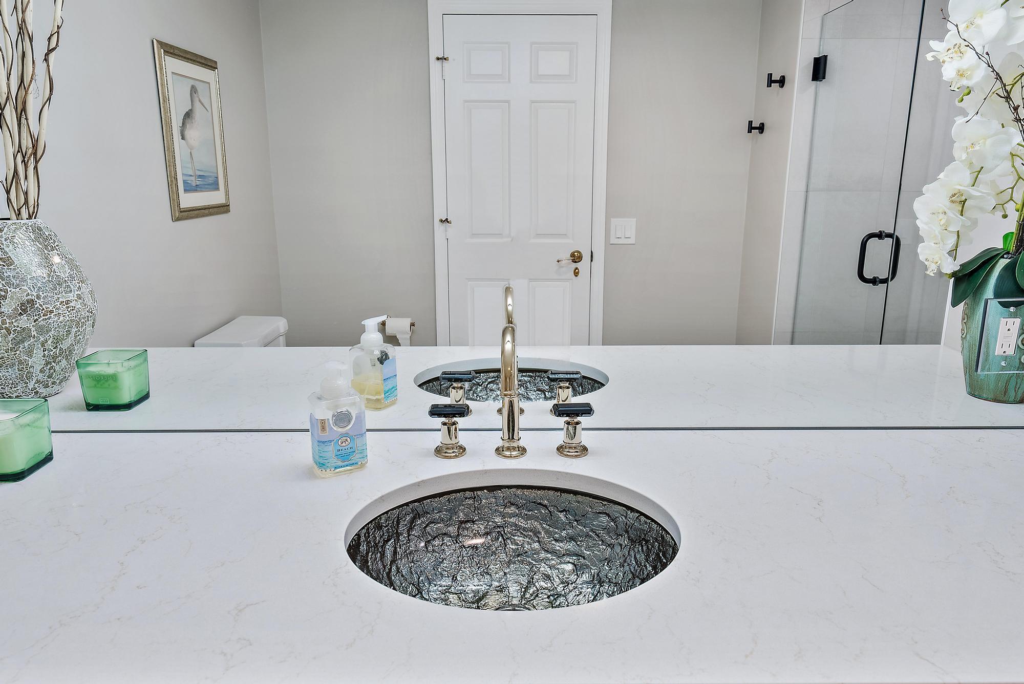 CORINTHIANS CONDO - Residential Lease