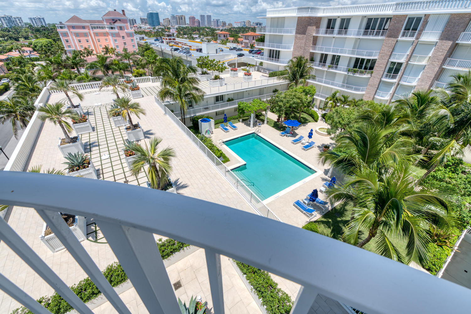 WINTHROP HOUSE CONDO - Residential
