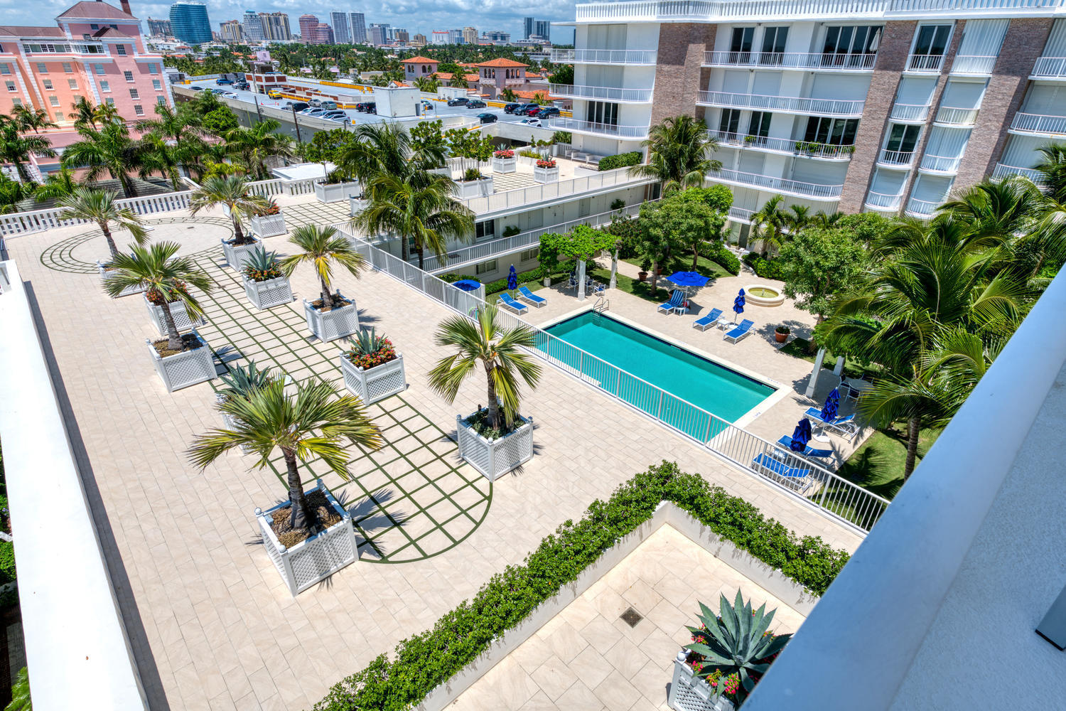 WINTHROP HOUSE CONDO - Residential