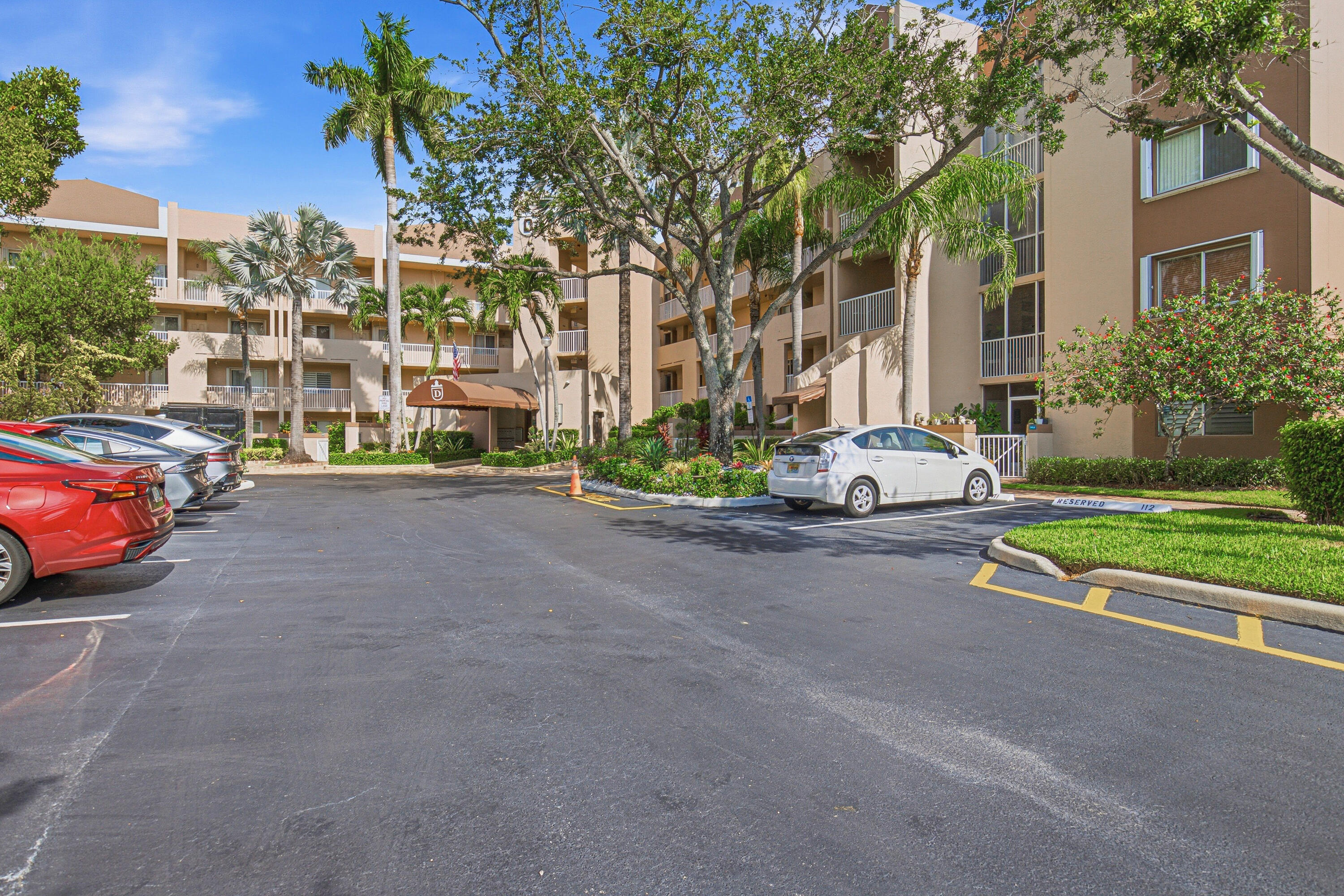 GRANVILLE CONDOMINIUM - Residential