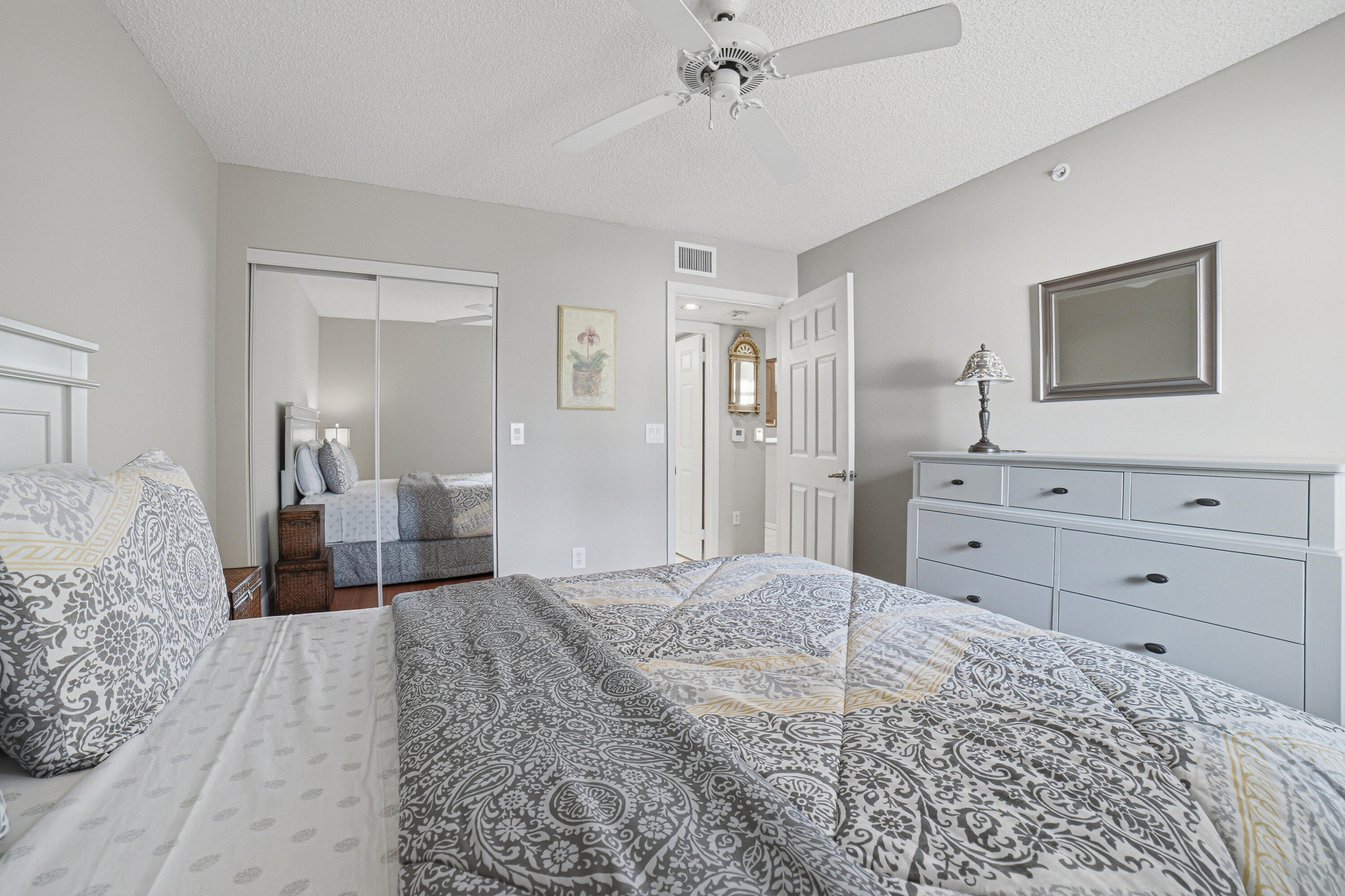 GRANVILLE CONDOMINIUM - Residential