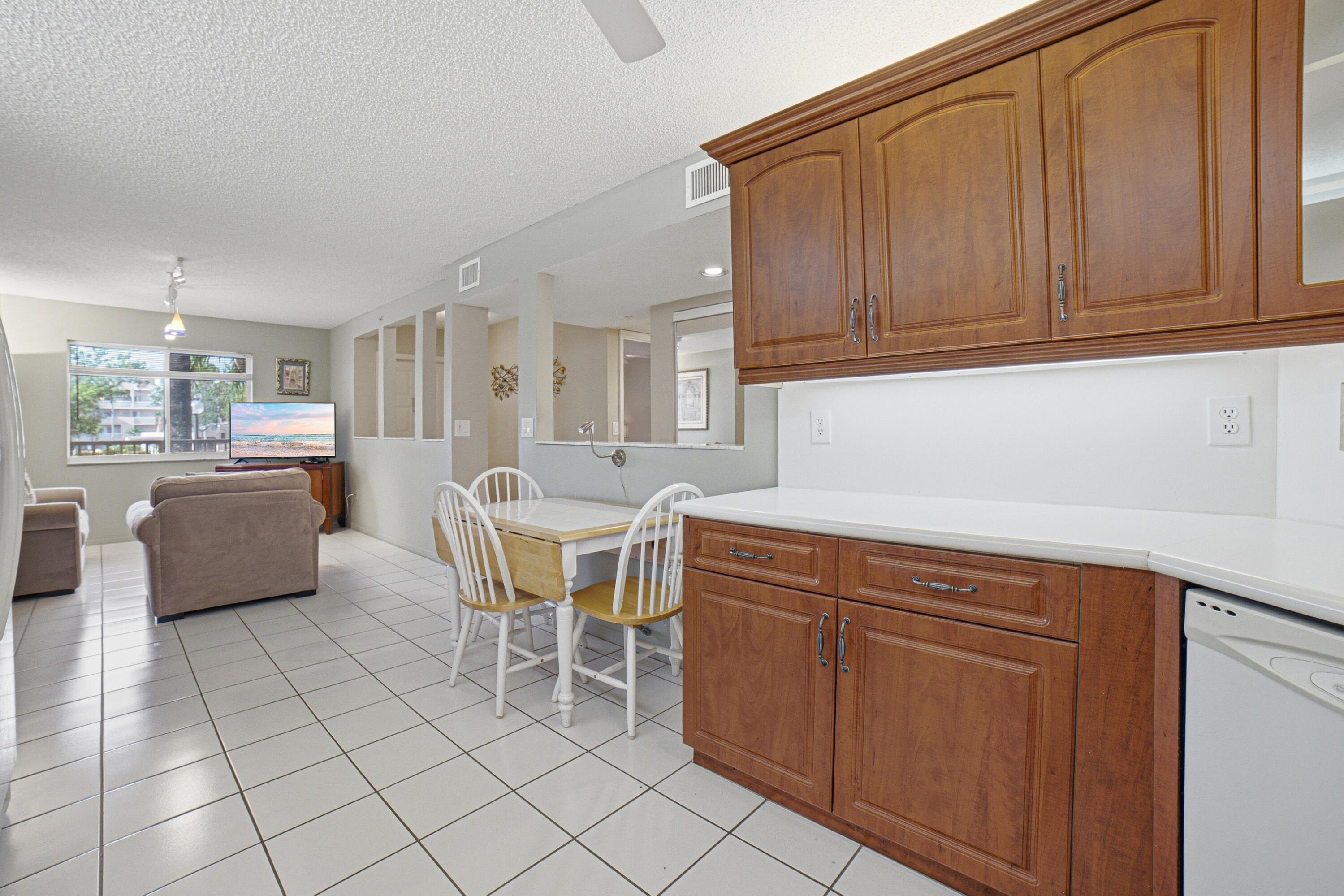 GRANVILLE CONDOMINIUM - Residential