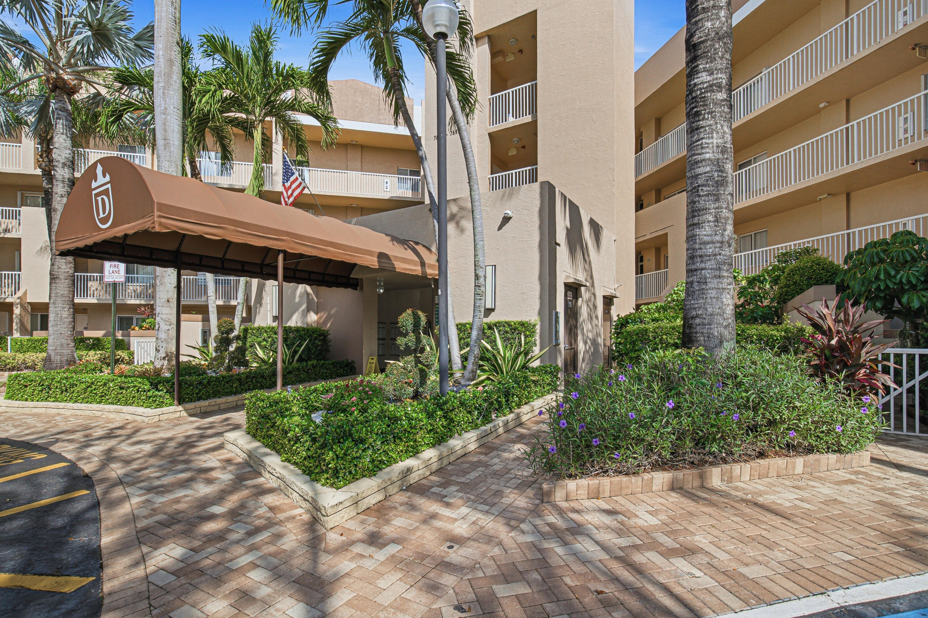 GRANVILLE CONDOMINIUM - Residential