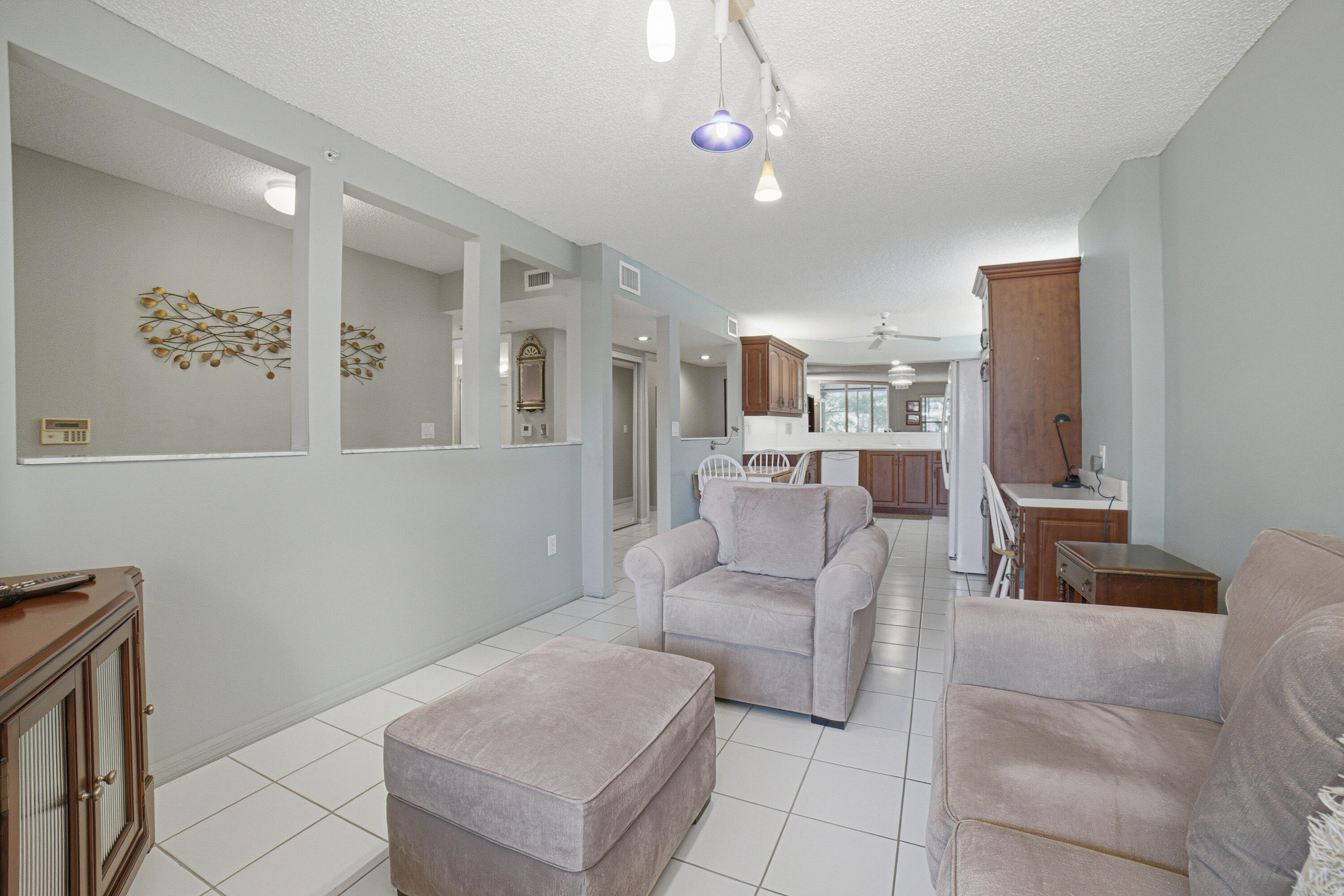 GRANVILLE CONDOMINIUM - Residential