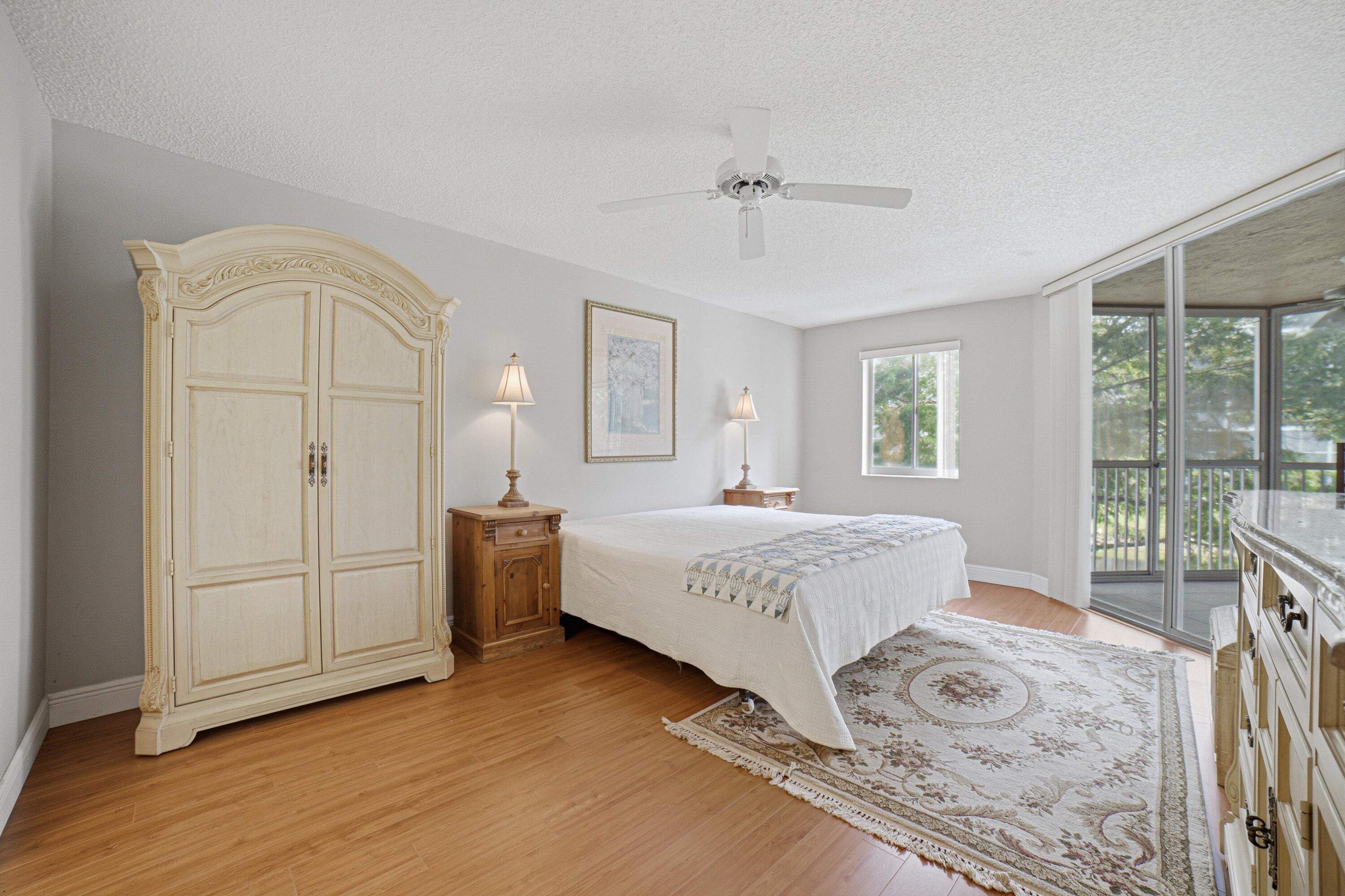 GRANVILLE CONDOMINIUM - Residential