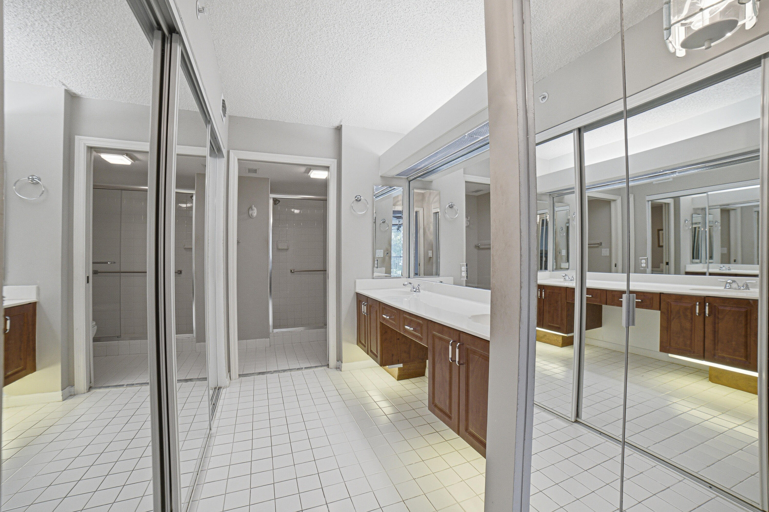 GRANVILLE CONDOMINIUM - Residential