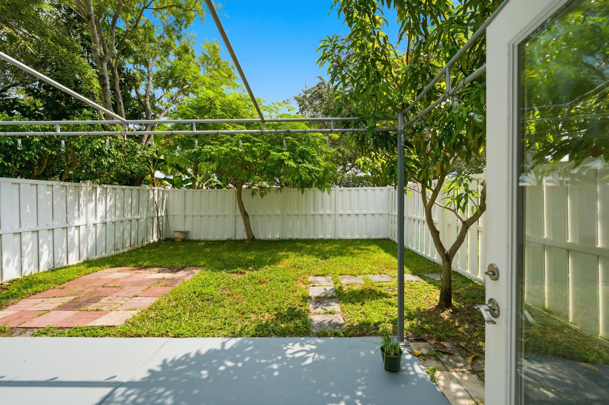 SPRINGTREE - Residential