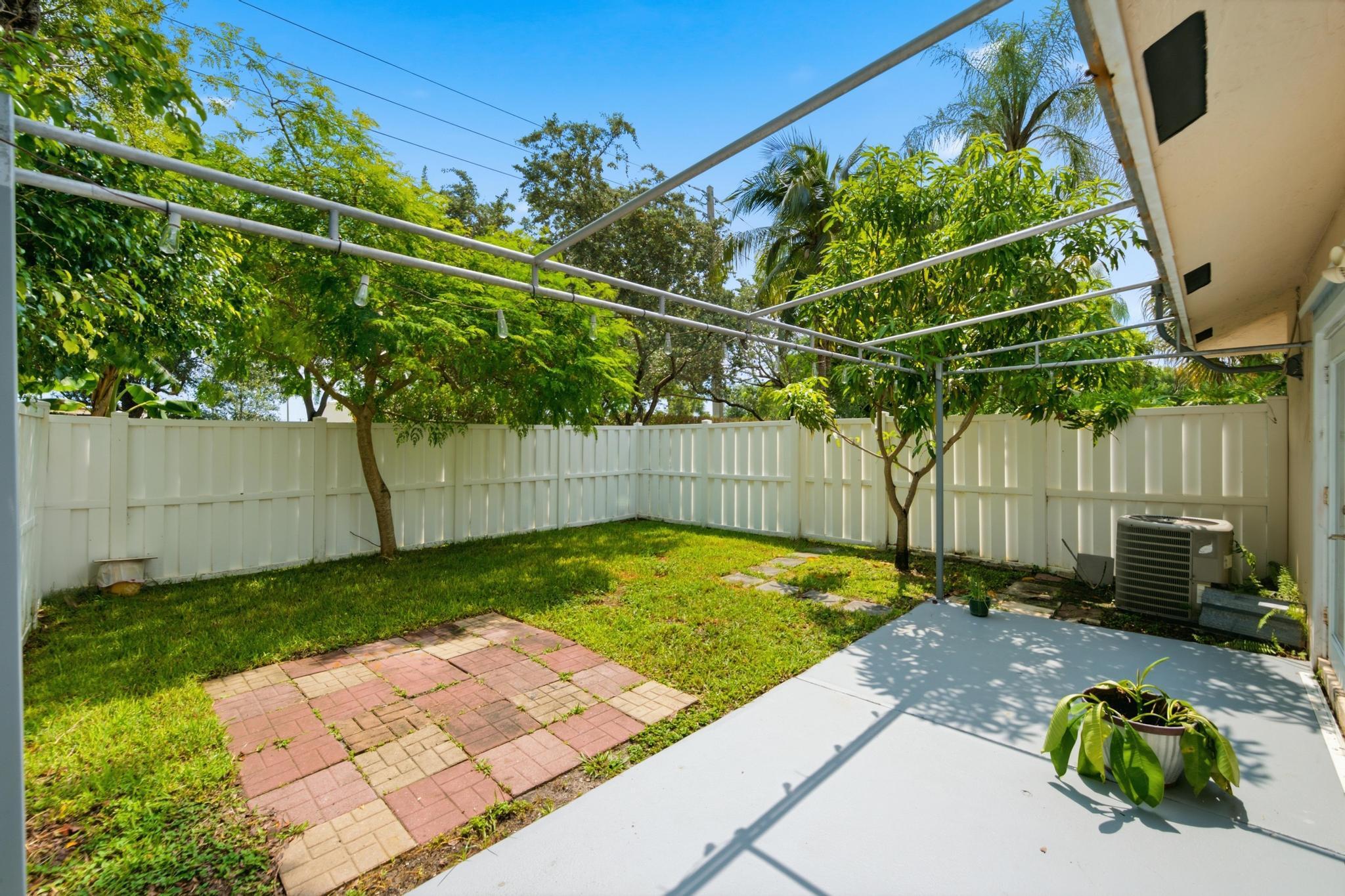 SPRINGTREE - Residential