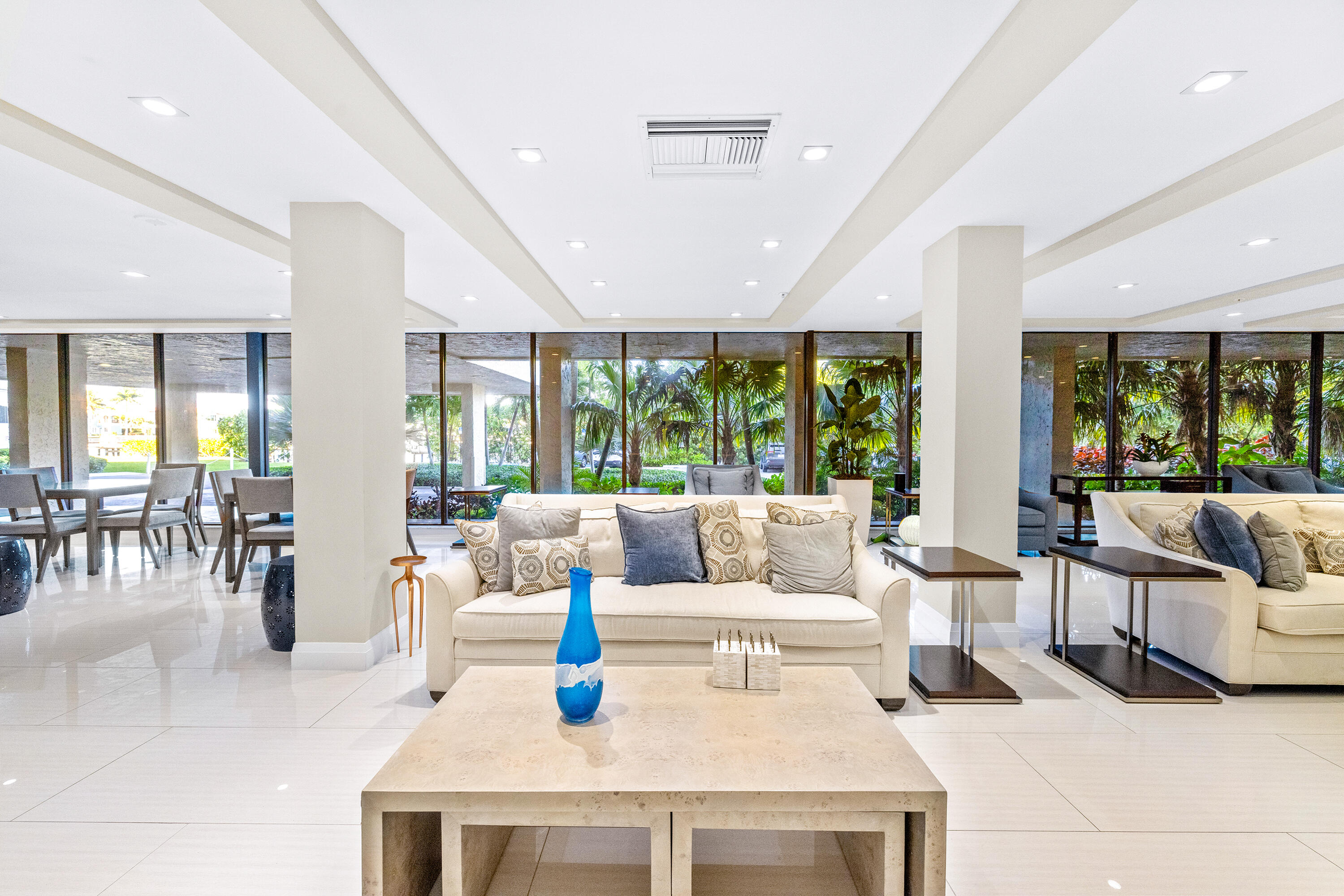 REGENCY HIGHLAND CLUB CONDO - Residential