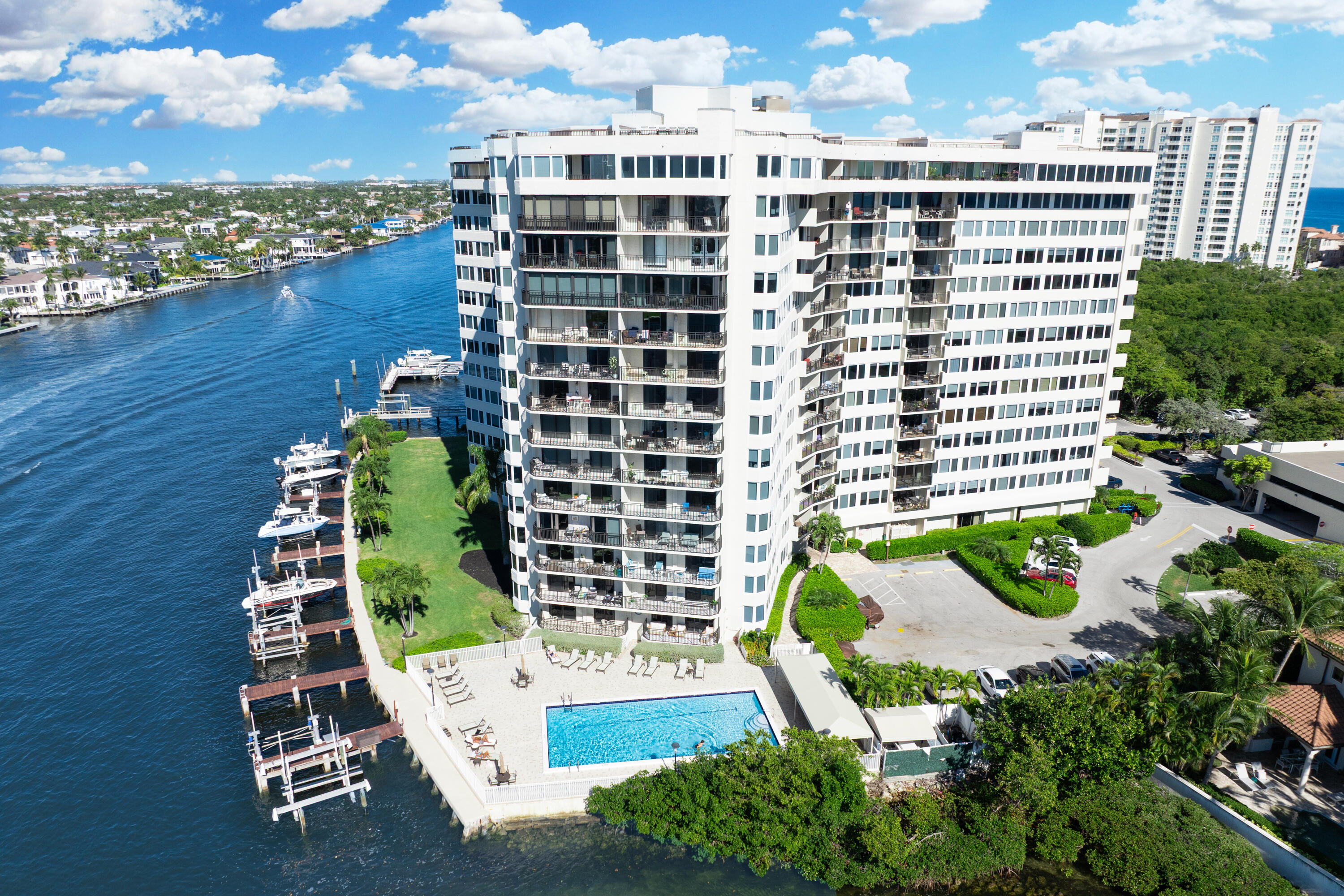 REGENCY HIGHLAND CLUB CONDO - Residential