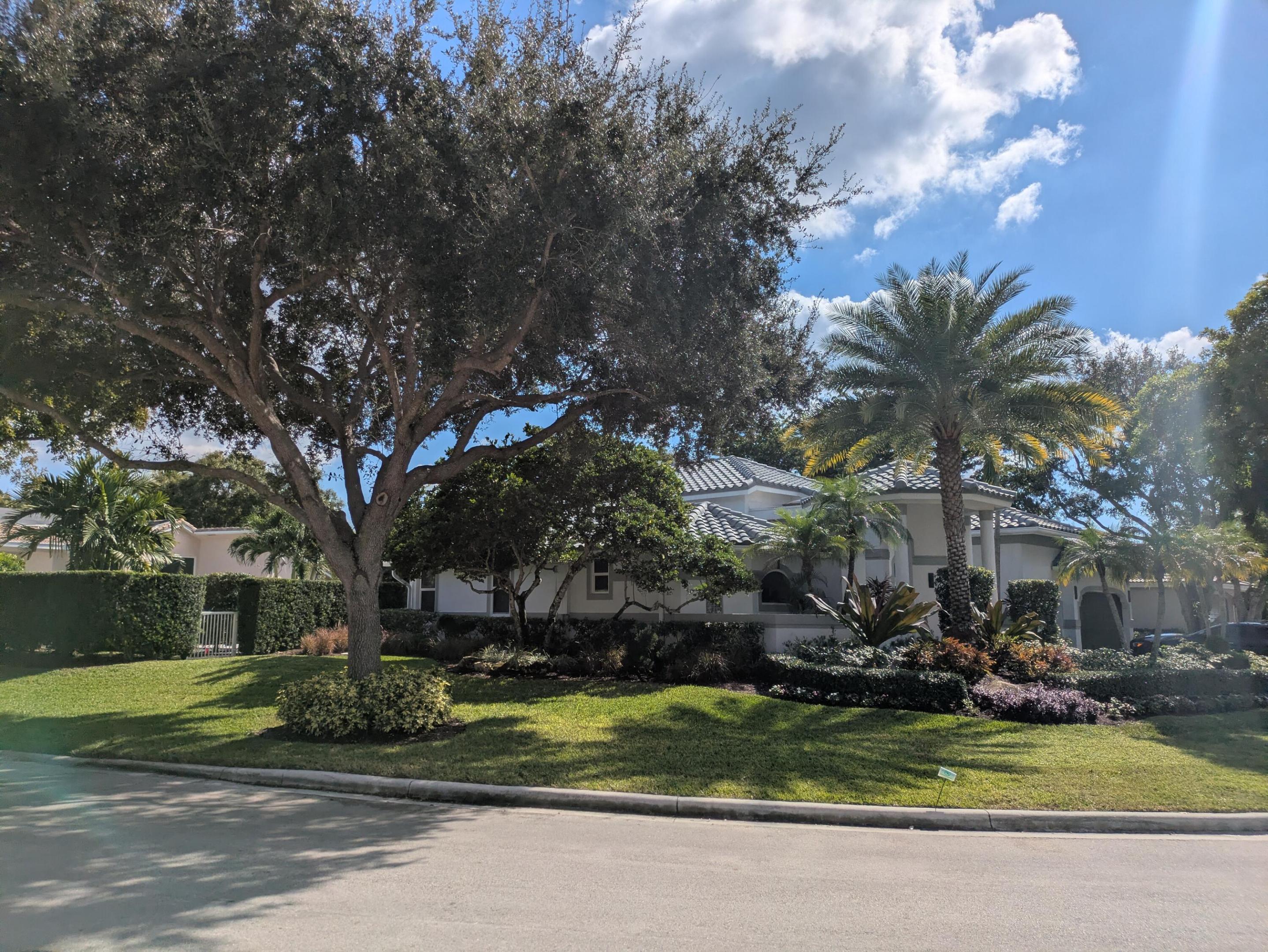 GREENS OF EAGLE TRACE - Residential Lease