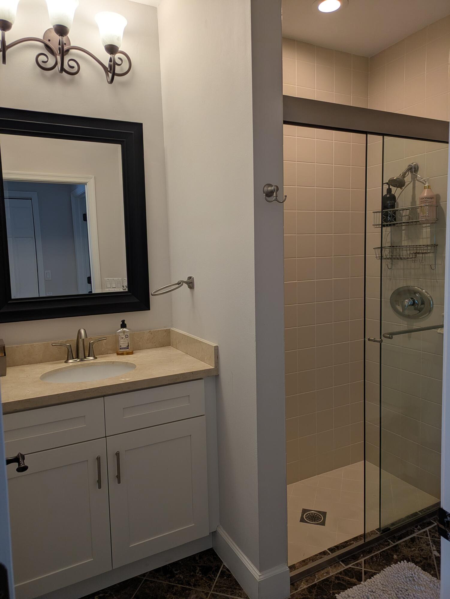 GREENS OF EAGLE TRACE - Residential Lease