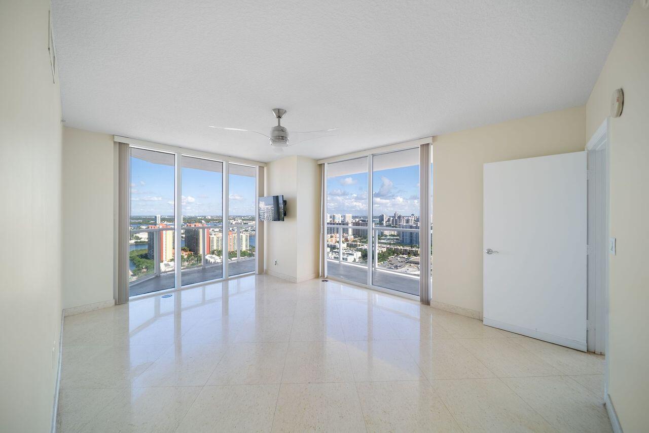LA PERLA CONDO - Residential