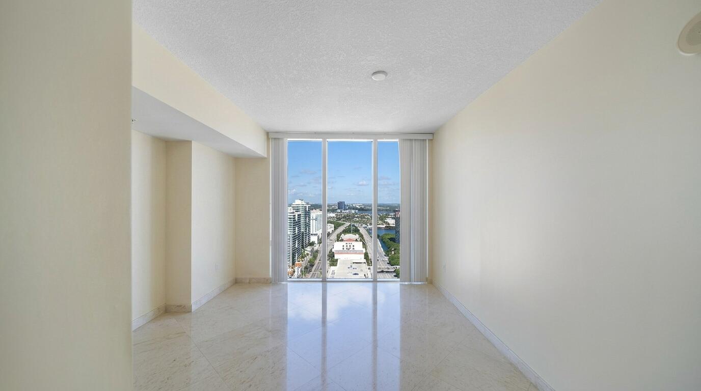 LA PERLA CONDO - Residential