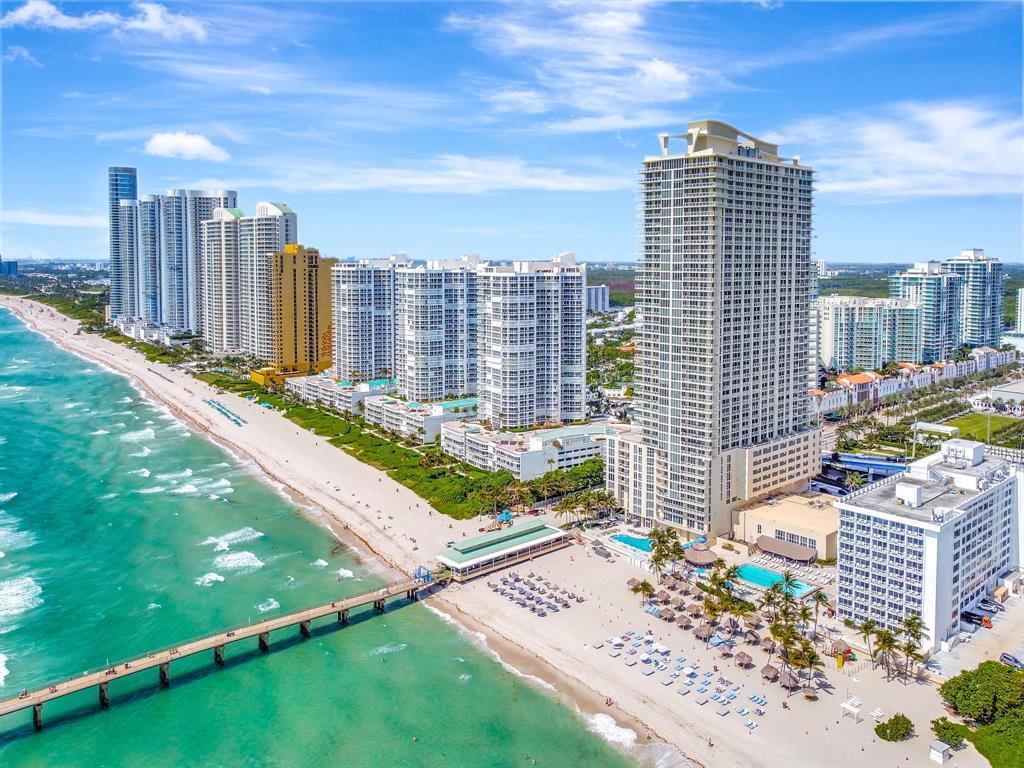 LA PERLA CONDO - Residential