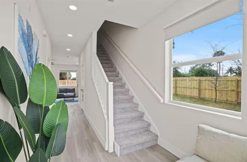 SHADY GROVE - Residential Lease
