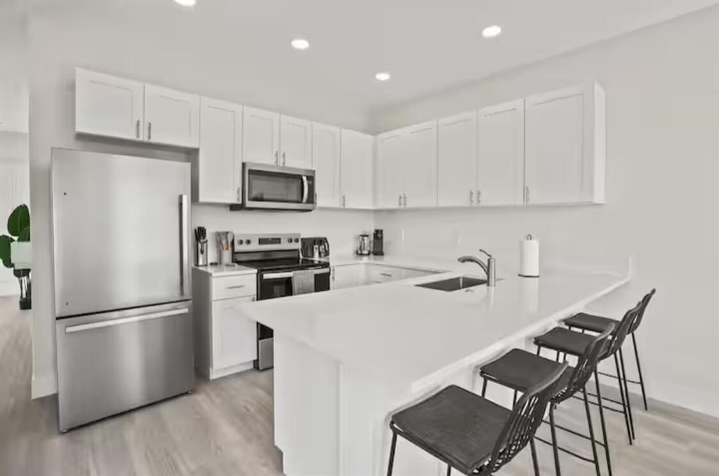 SHADY GROVE - Residential Lease