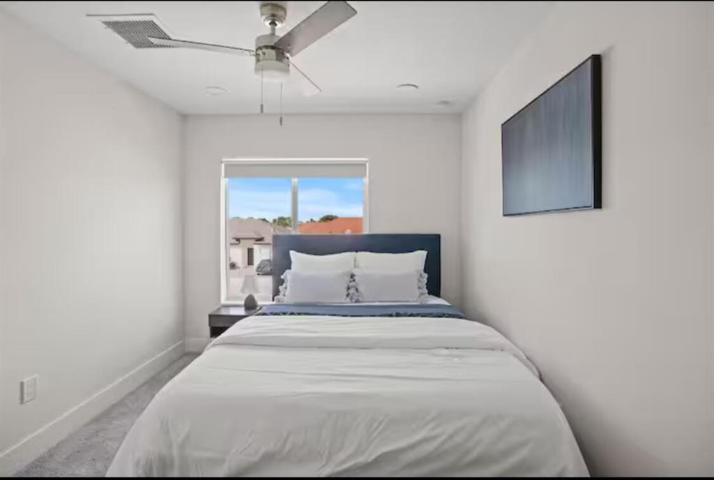 SHADY GROVE - Residential Lease