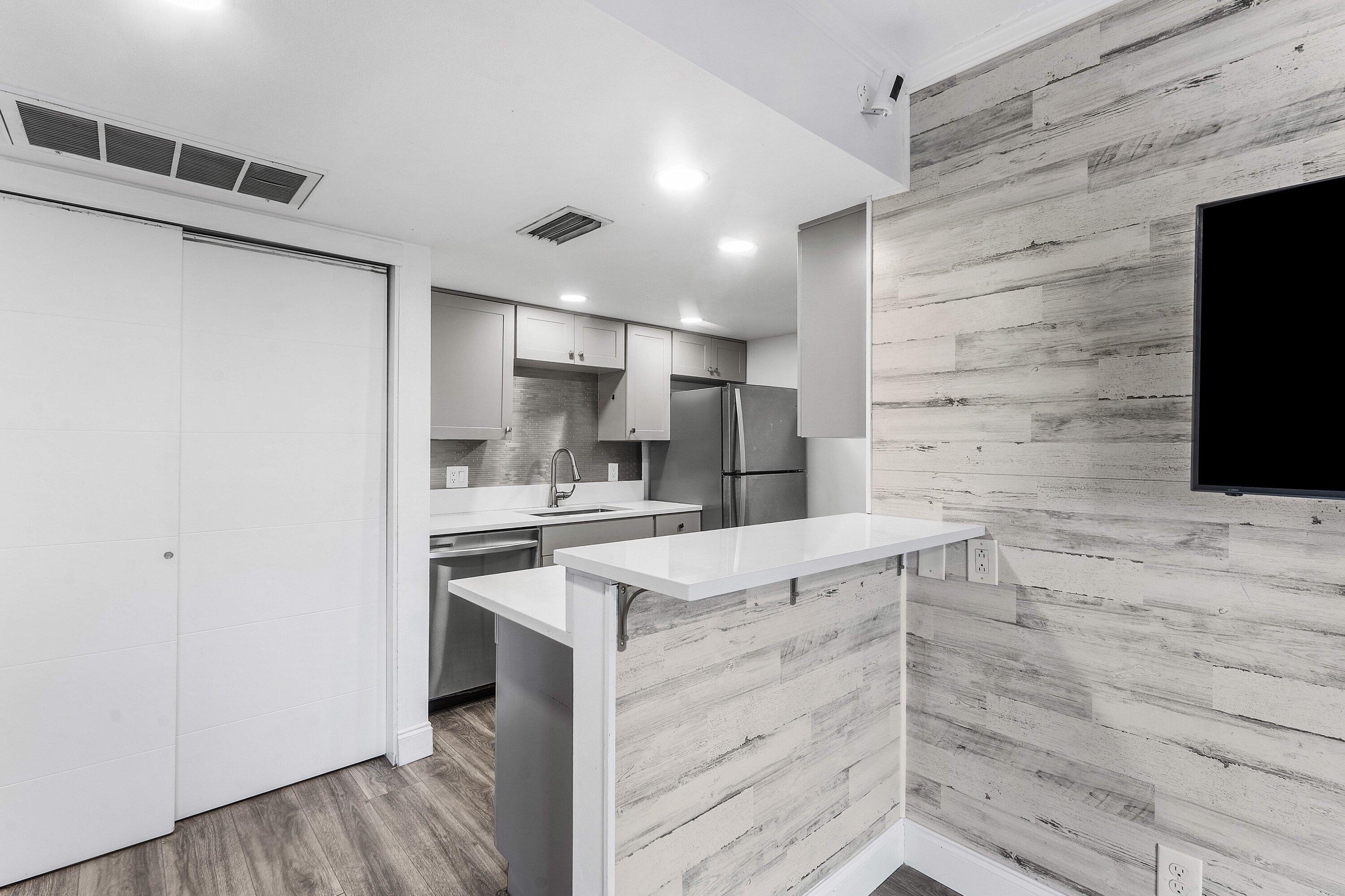LAKE PLACE CONDO - Residential Lease