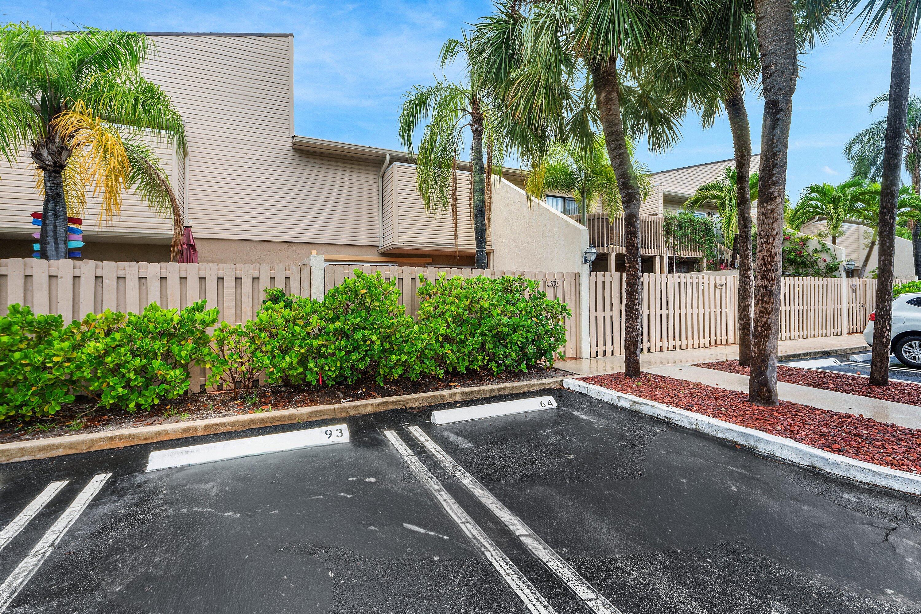 LAKE PLACE CONDO - Residential Lease