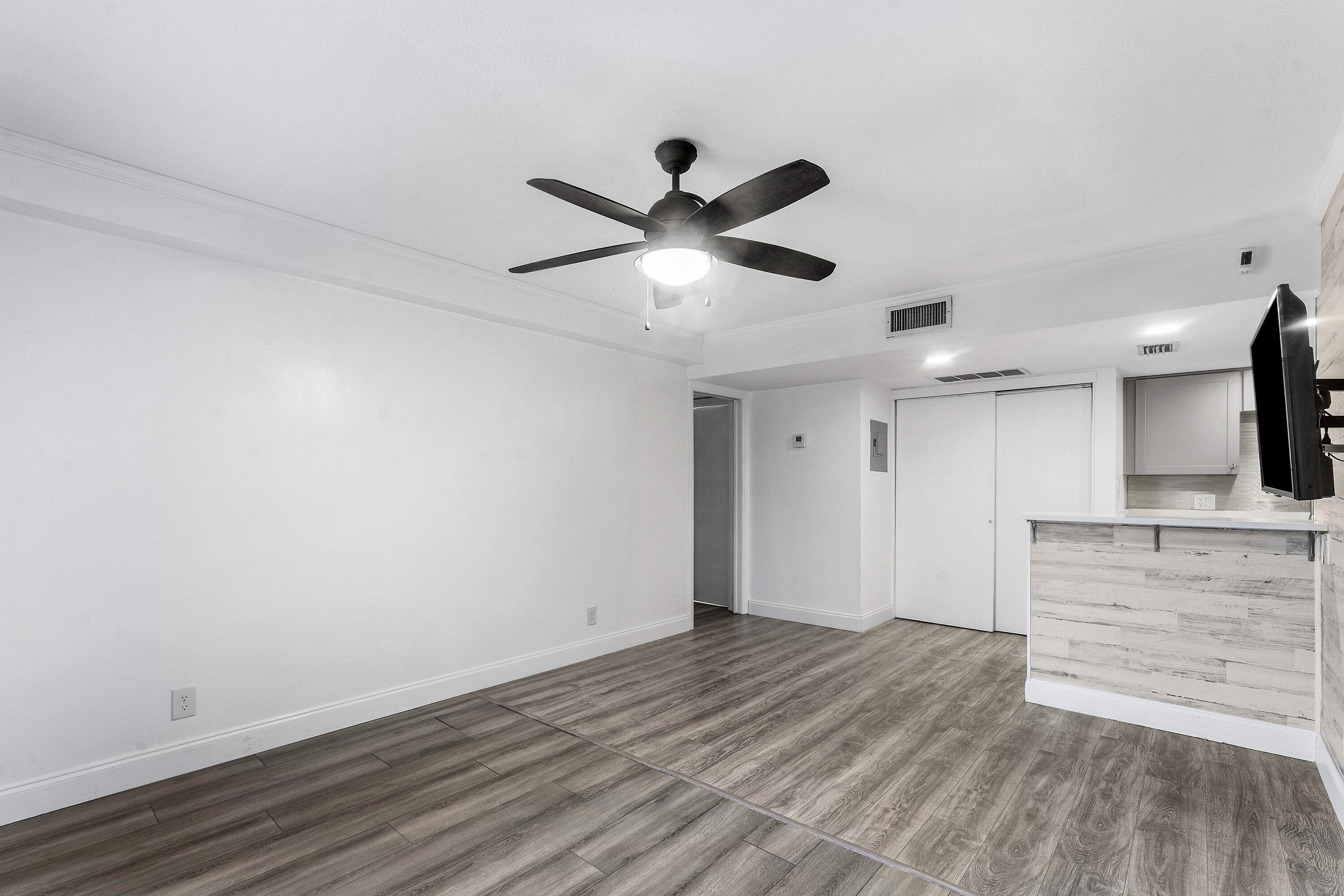 LAKE PLACE CONDO - Residential Lease