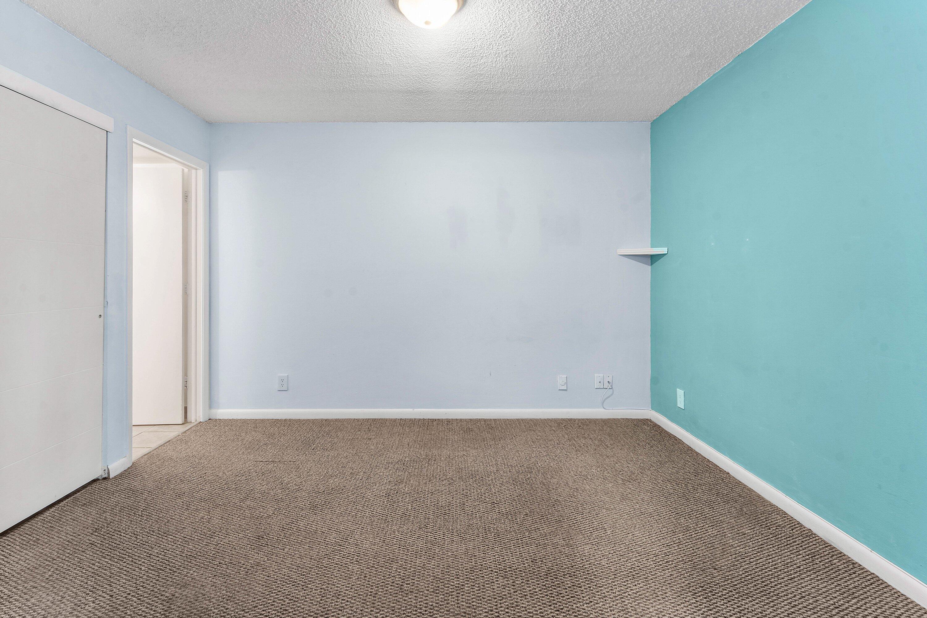 LAKE PLACE CONDO - Residential Lease