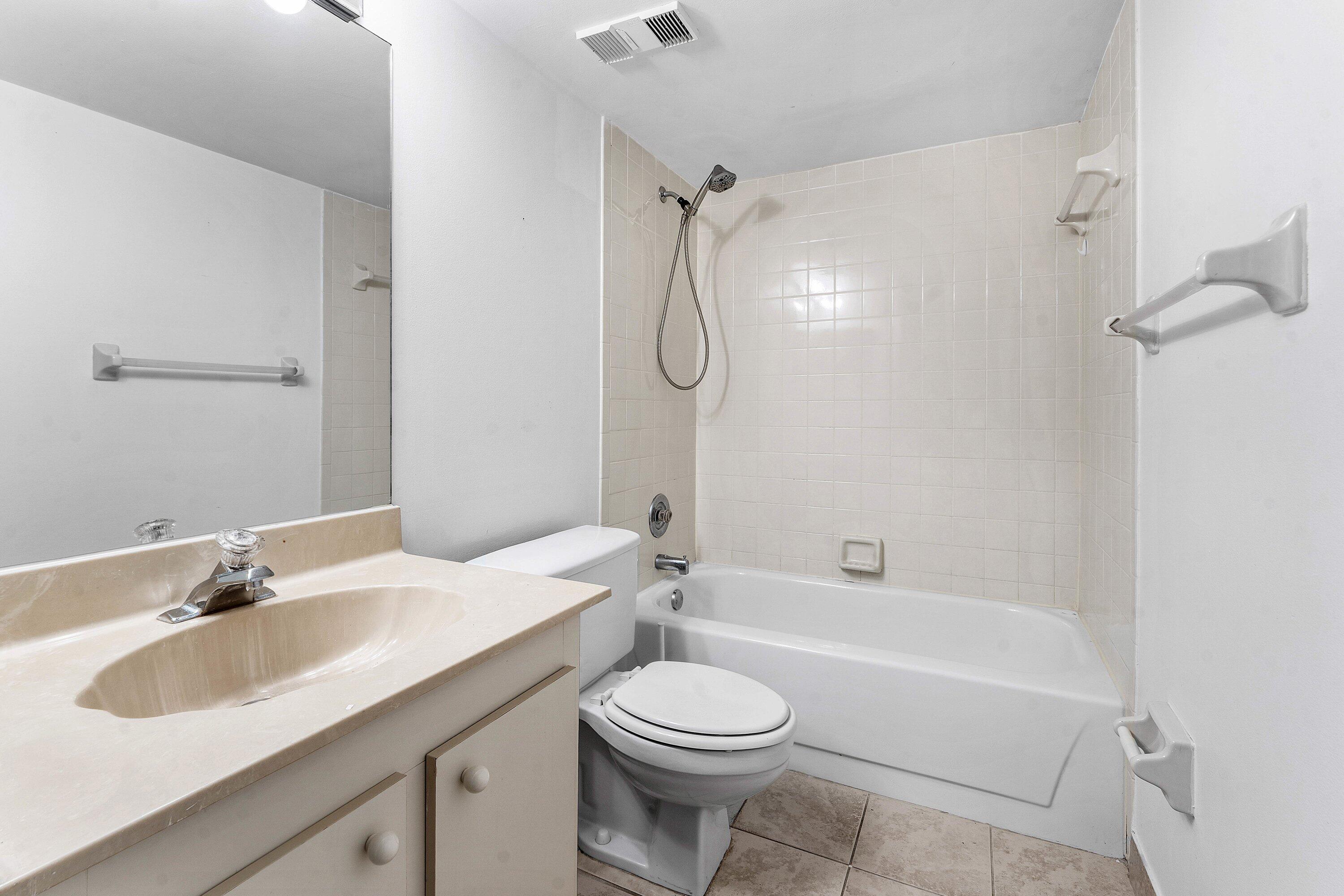 LAKE PLACE CONDO - Residential Lease