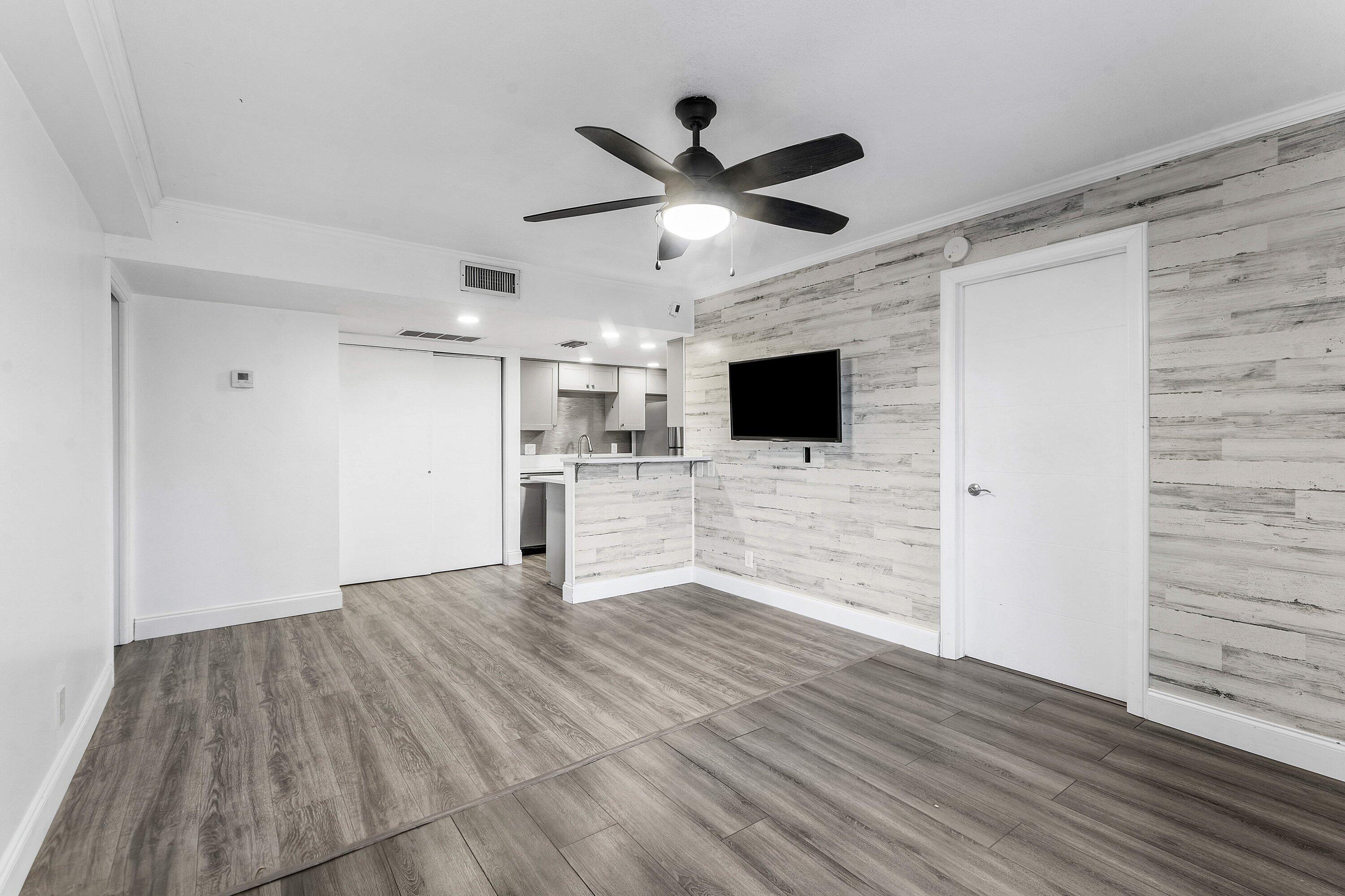 LAKE PLACE CONDO - Residential Lease