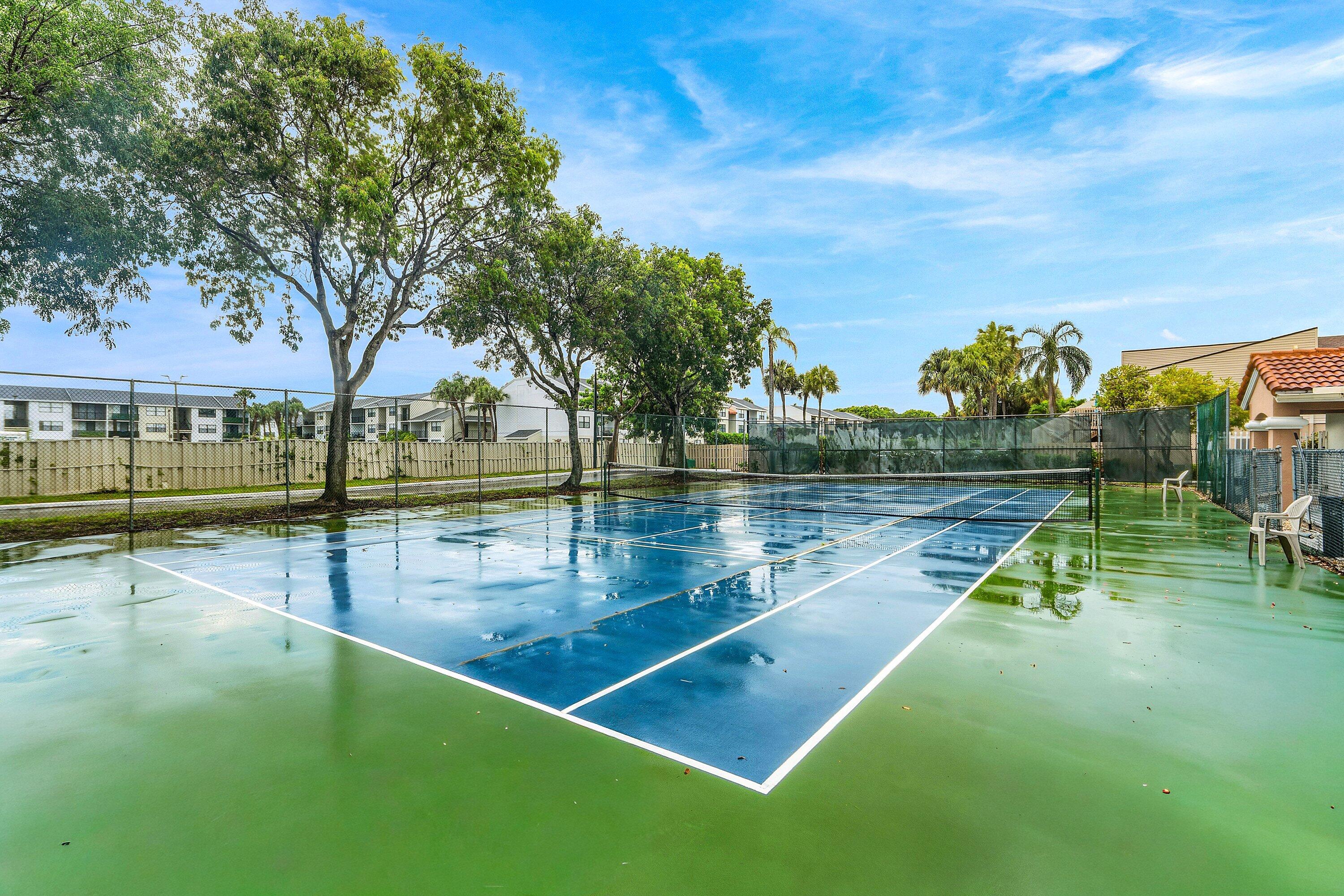 LAKE PLACE CONDO - Residential Lease