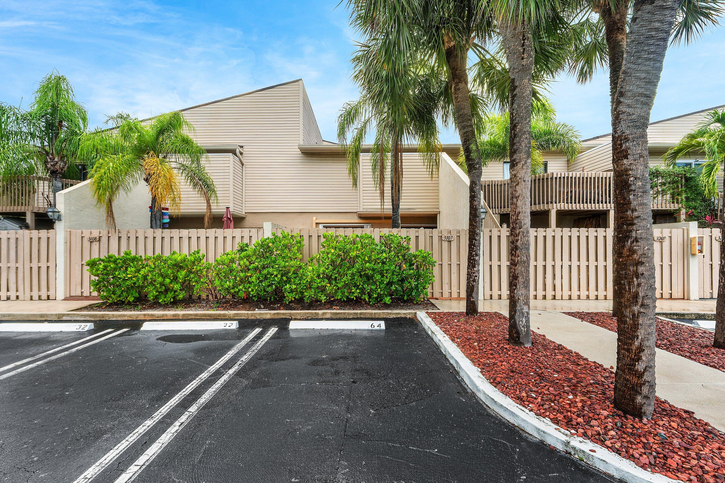 LAKE PLACE CONDO - Residential Lease