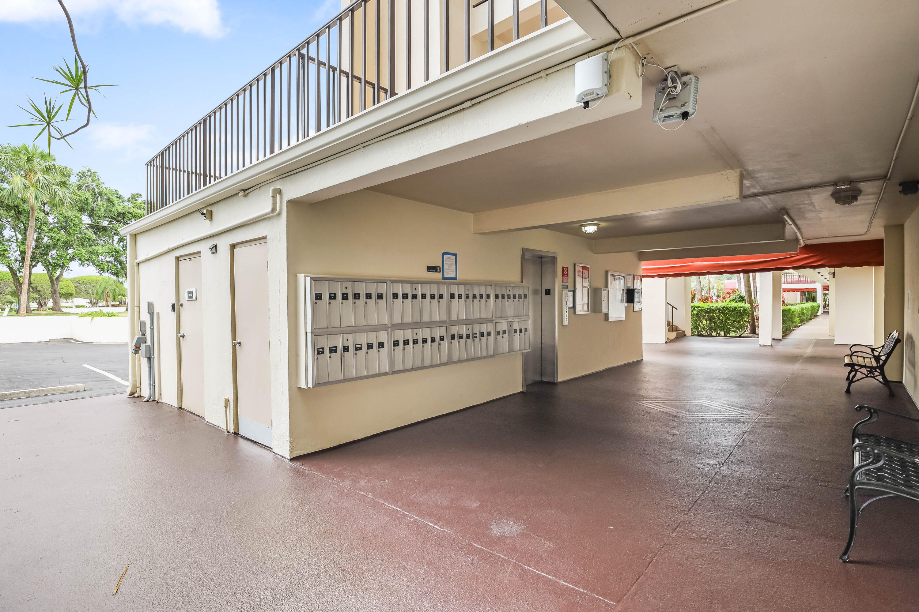 POINCIANA PLACE CONDO 1,2,8 AND 9 - Residential