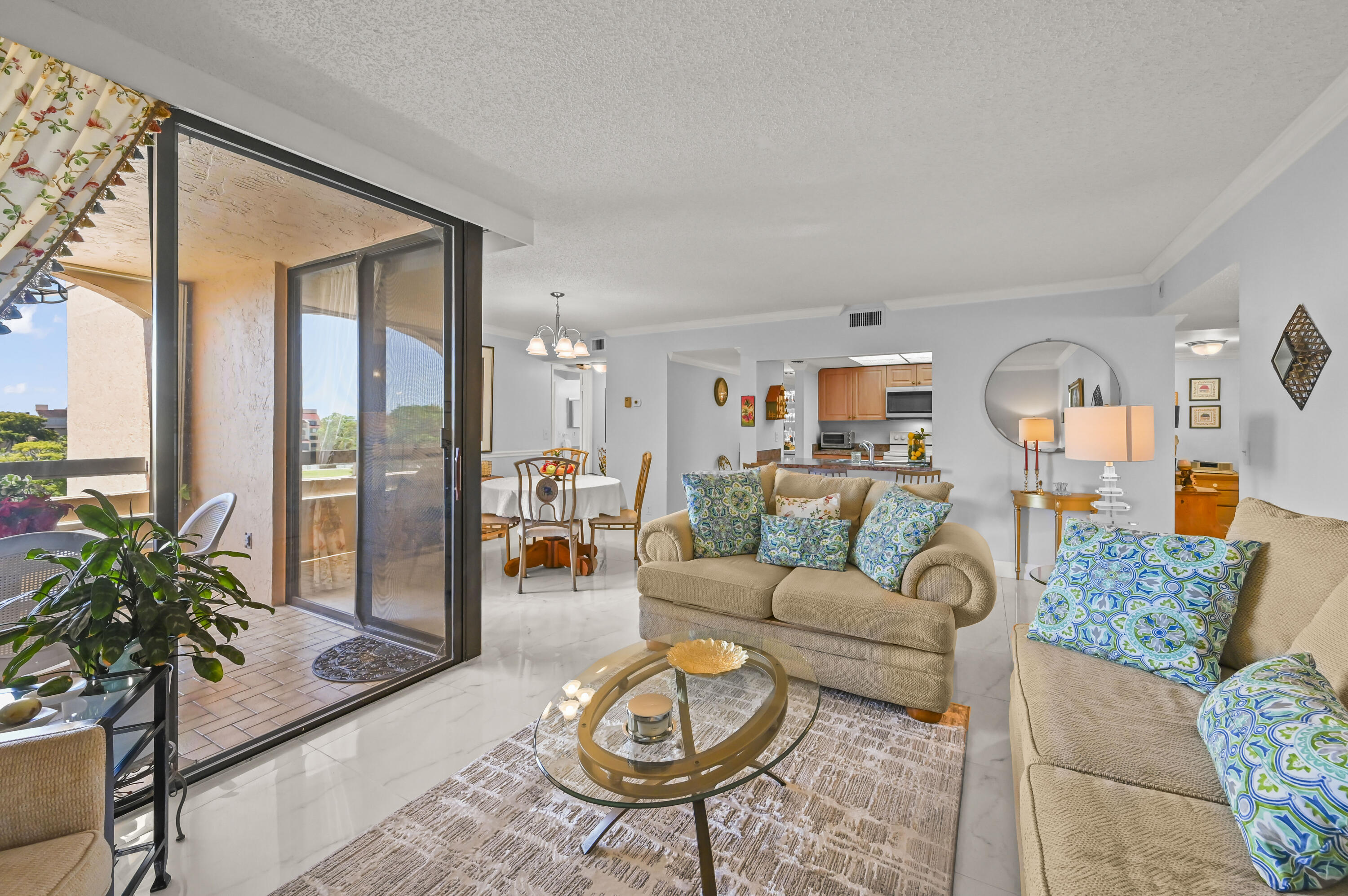 LAVERS DELRAY RACQUET CLUB CONDO - Residential Lease