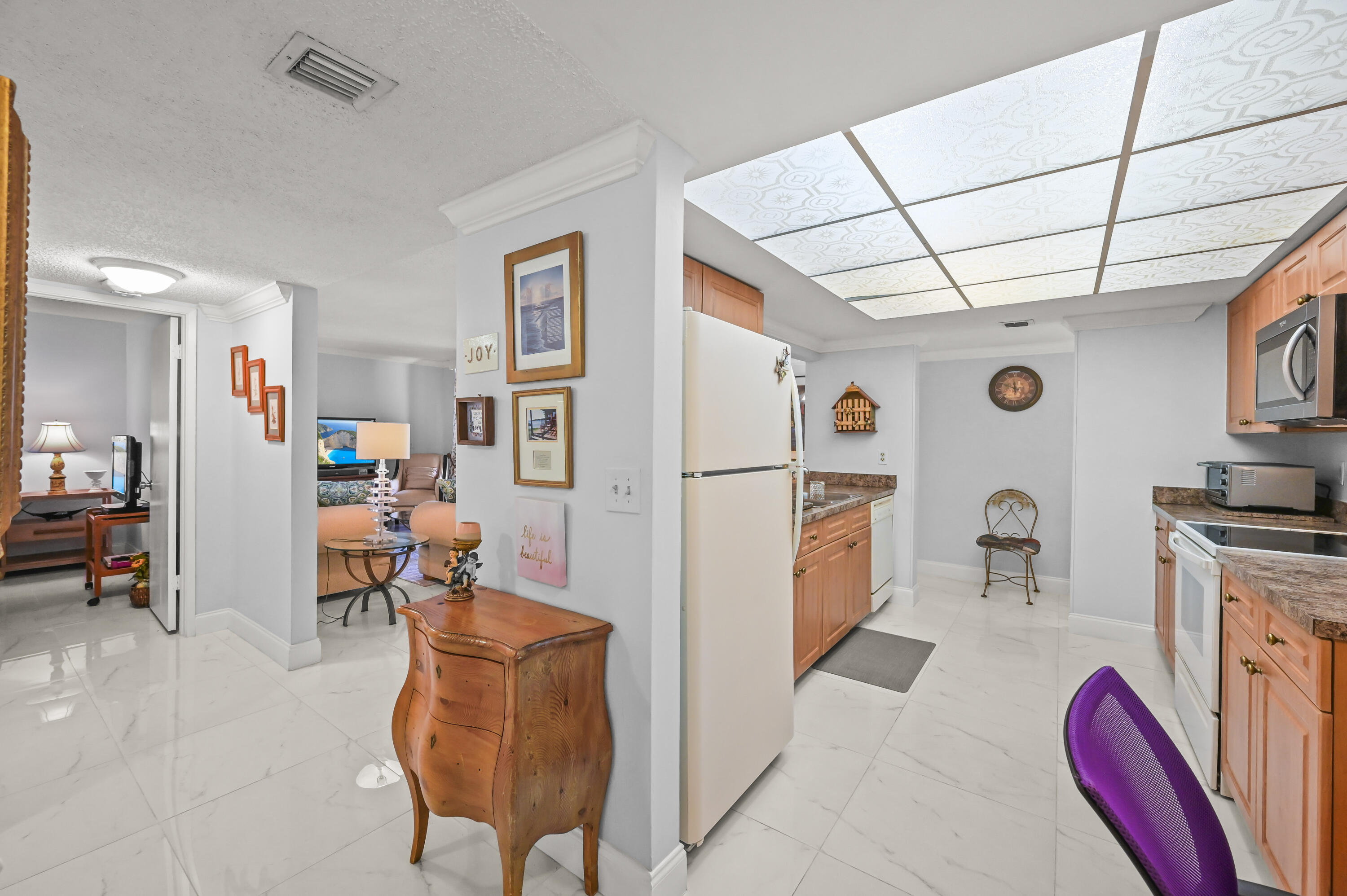 LAVERS DELRAY RACQUET CLUB CONDO - Residential Lease