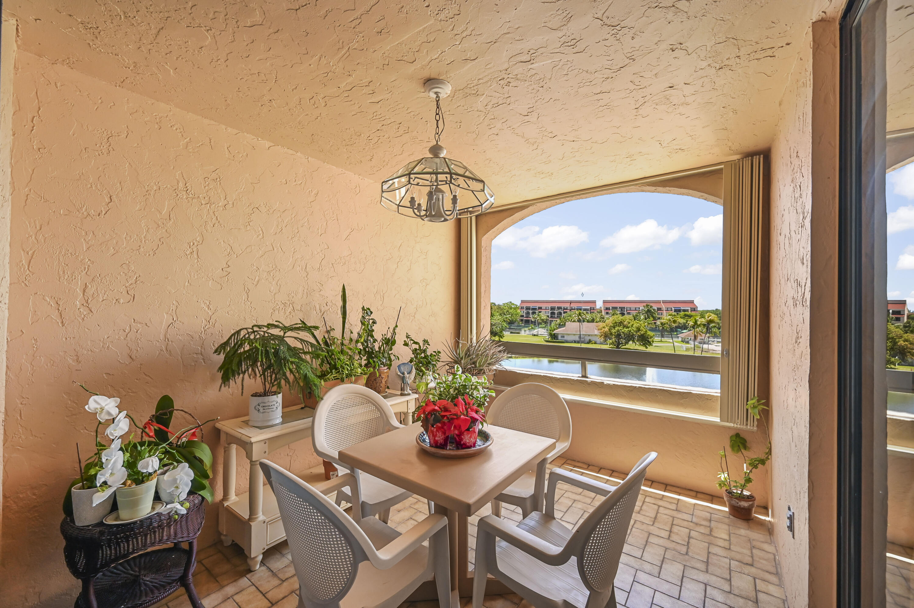 LAVERS DELRAY RACQUET CLUB CONDO - Residential Lease