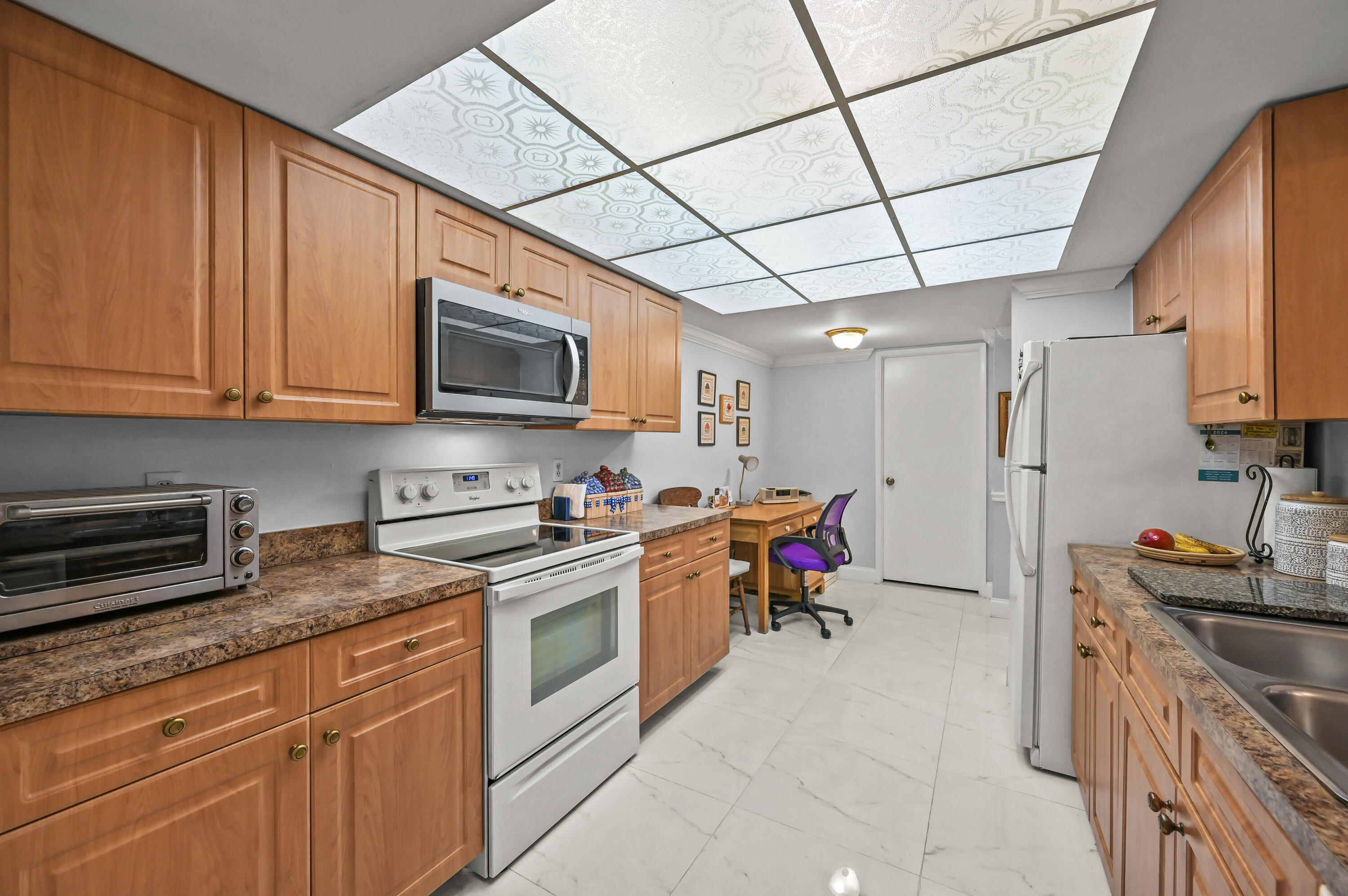 LAVERS DELRAY RACQUET CLUB CONDO - Residential Lease
