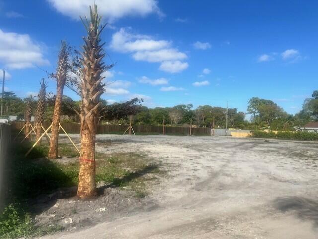 BOULEVARD ESTATES - Land