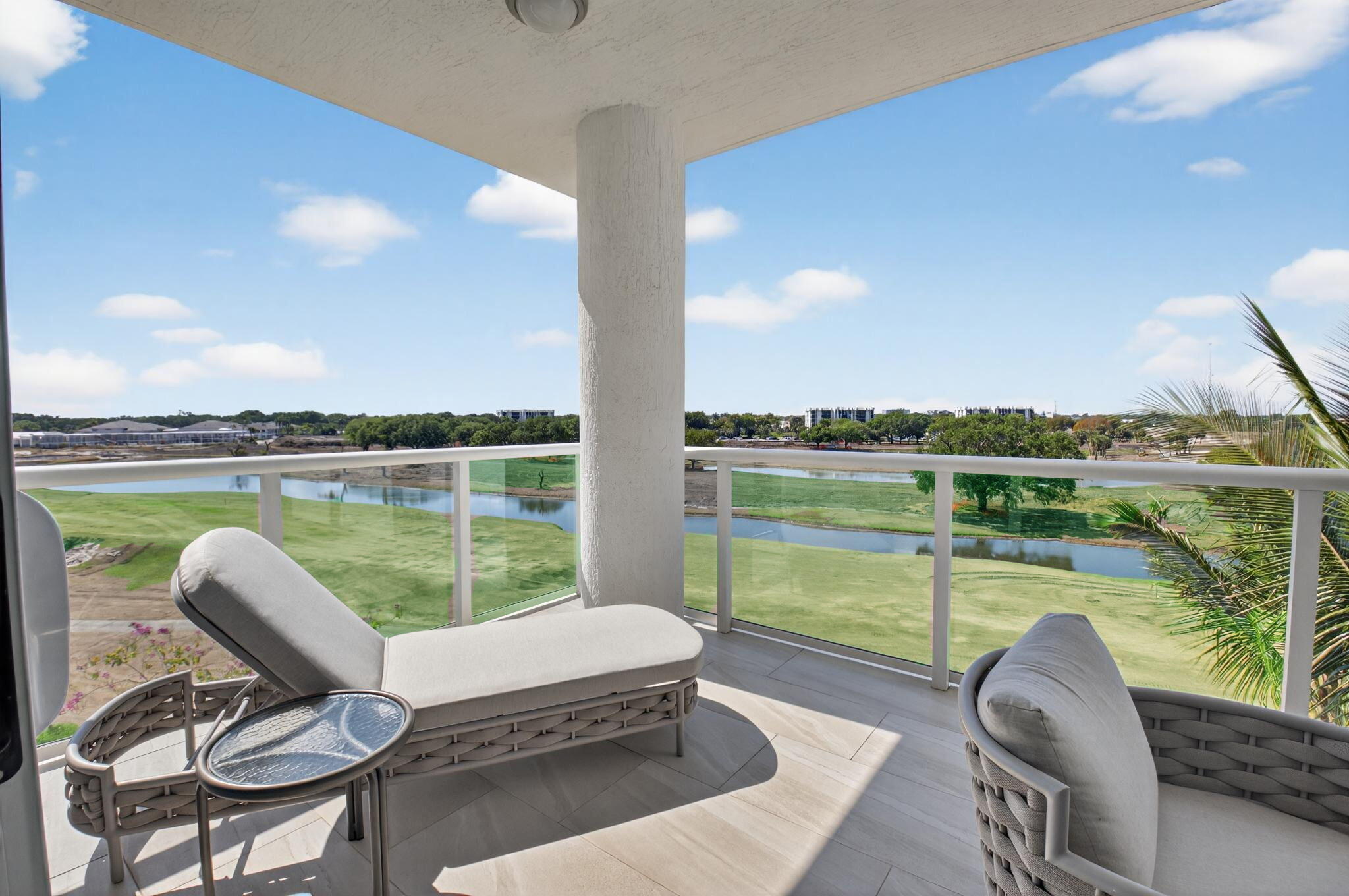 Akoya - Residential