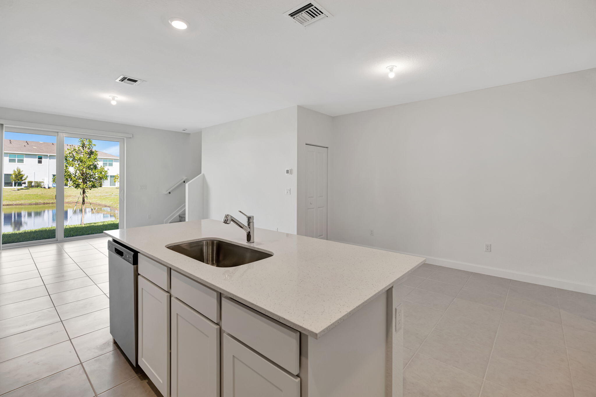 VERANDA PLAT NO. 9 - Residential Lease