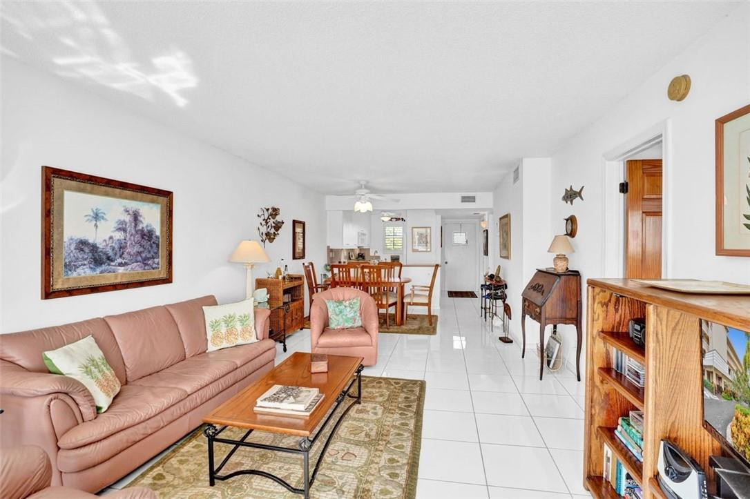 BOCA HOUSE CONDO - Residential