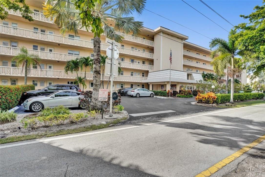 BOCA HOUSE CONDO - Residential