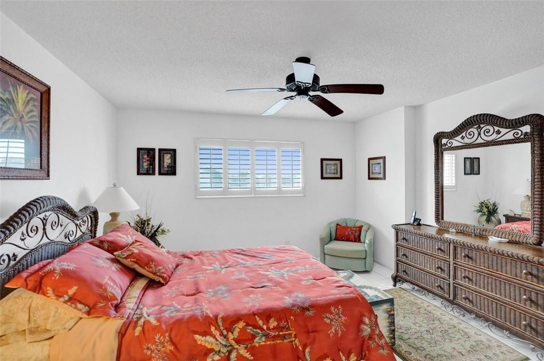 BOCA HOUSE CONDO - Residential